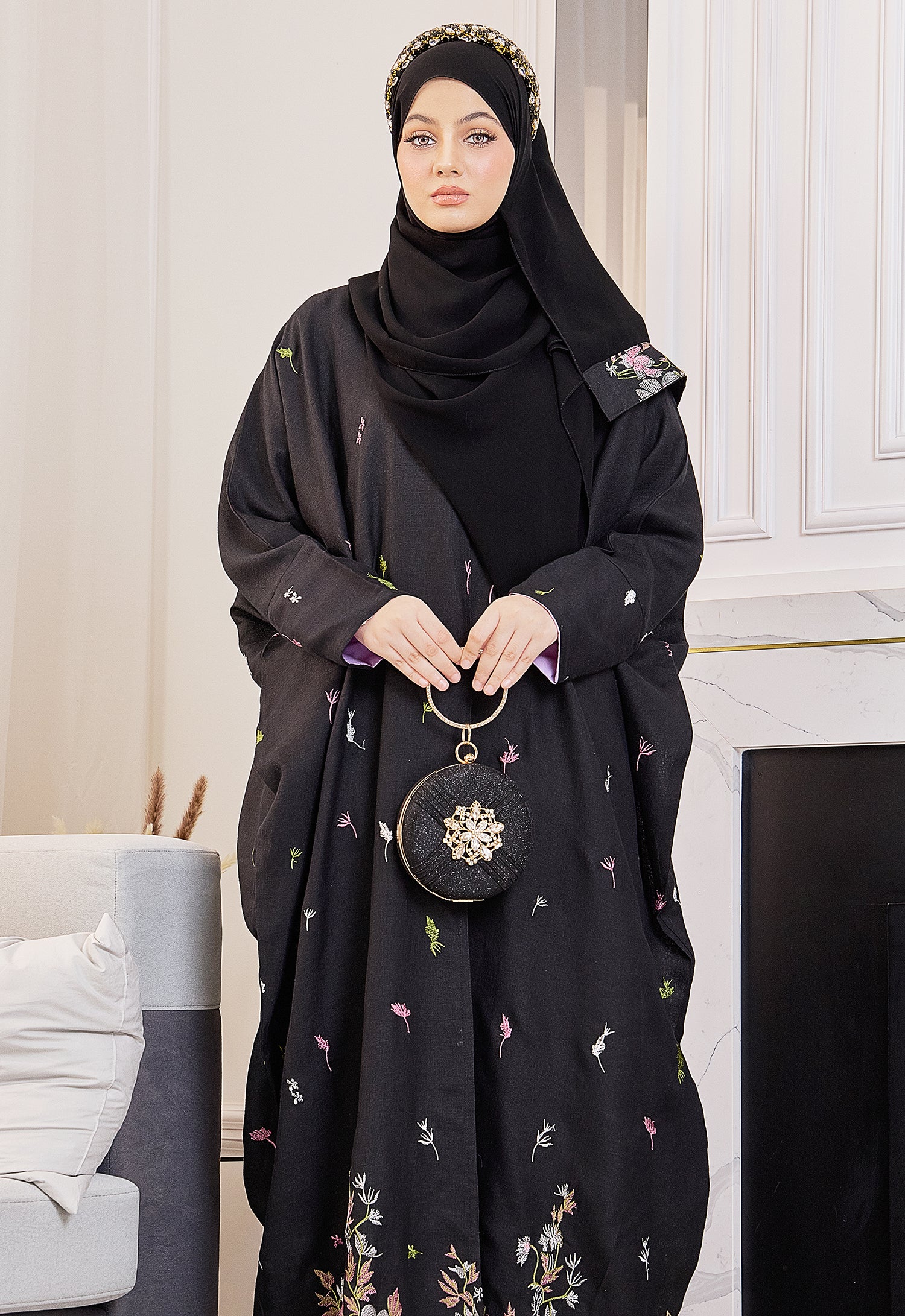SULTANA EMBROIDERY ABAYA - BLACK