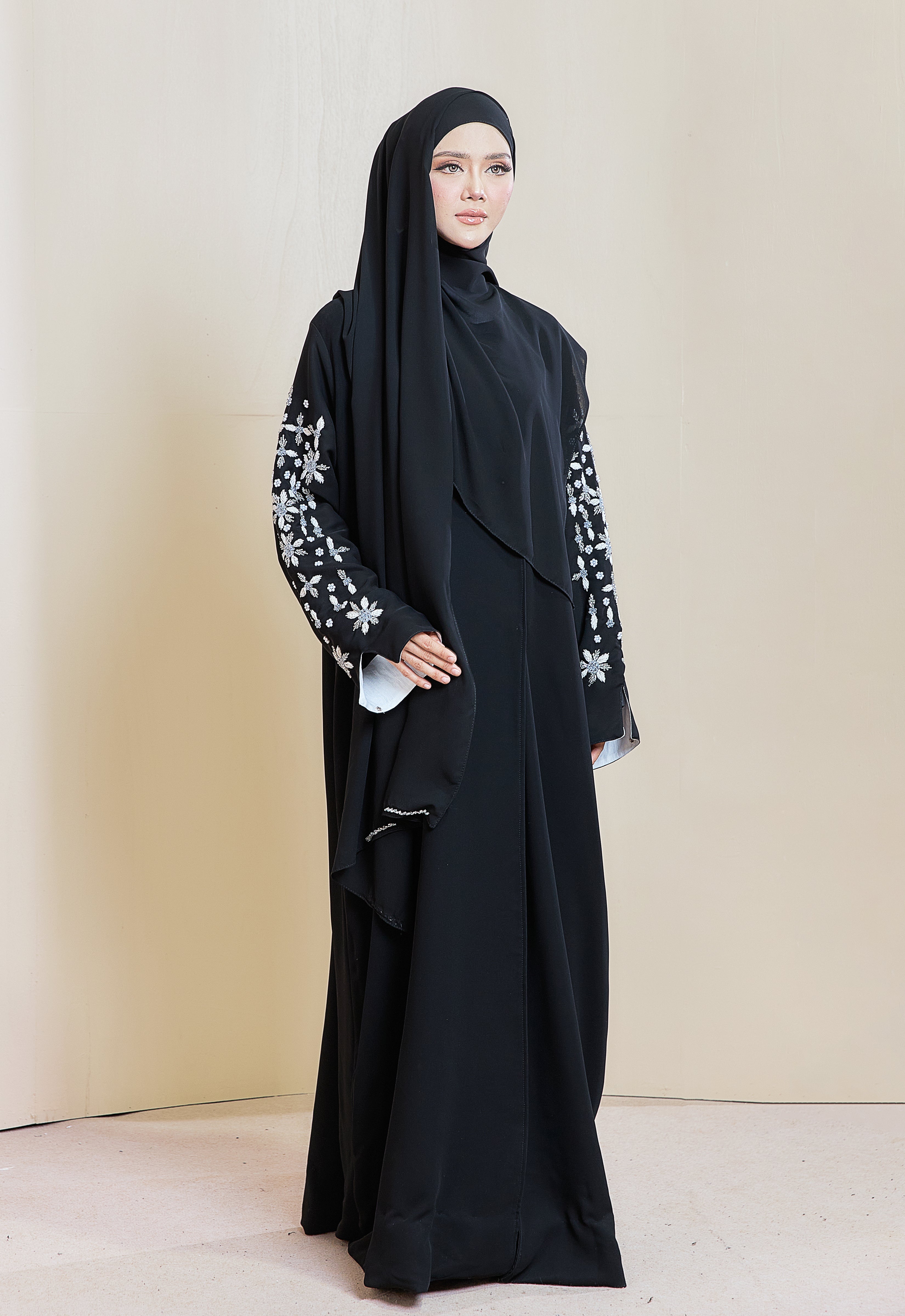 YARA ABAYA - BLACK