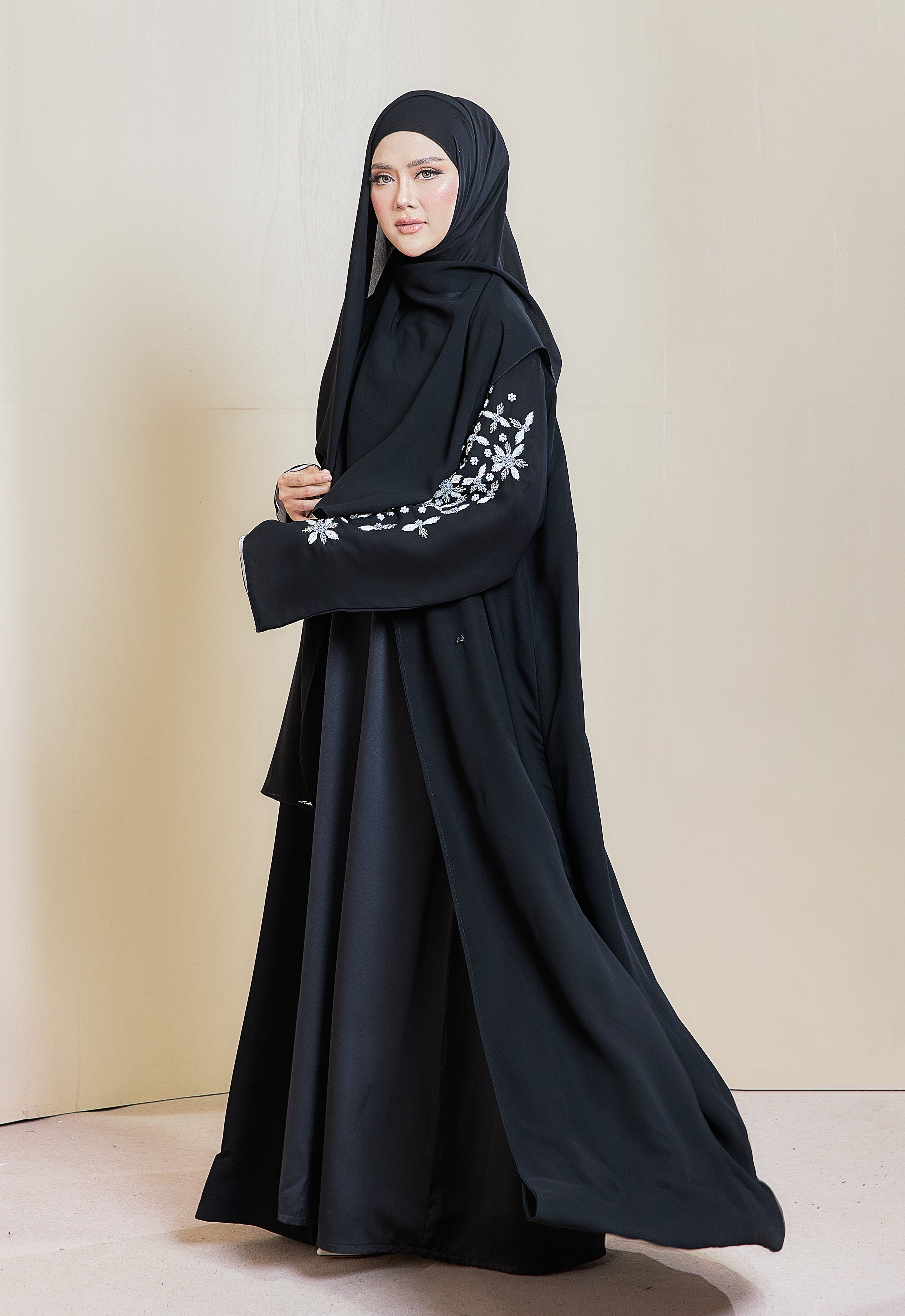 YARA ABAYA - BLACK