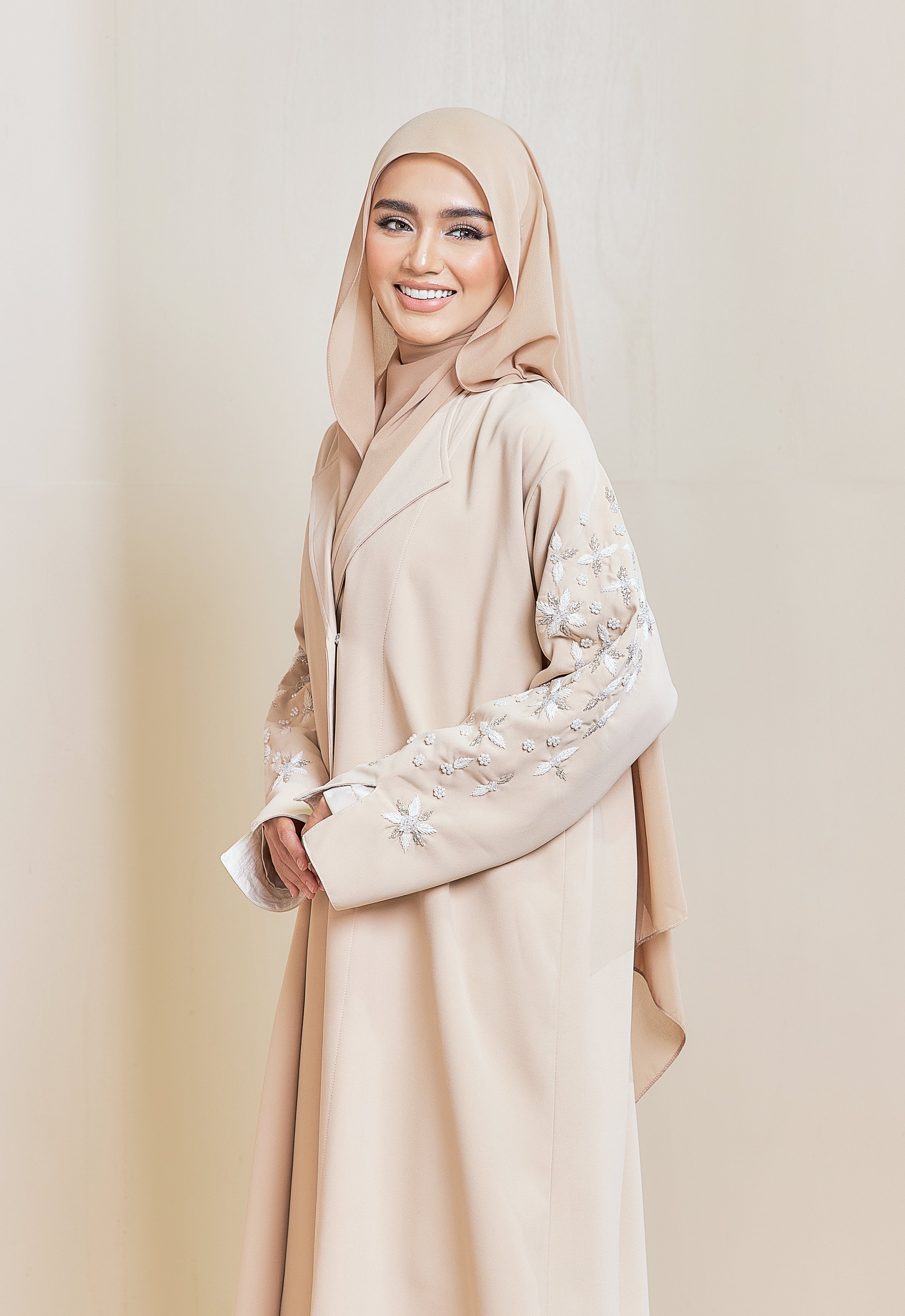 YARA ABAYA - CHAMPAGNE