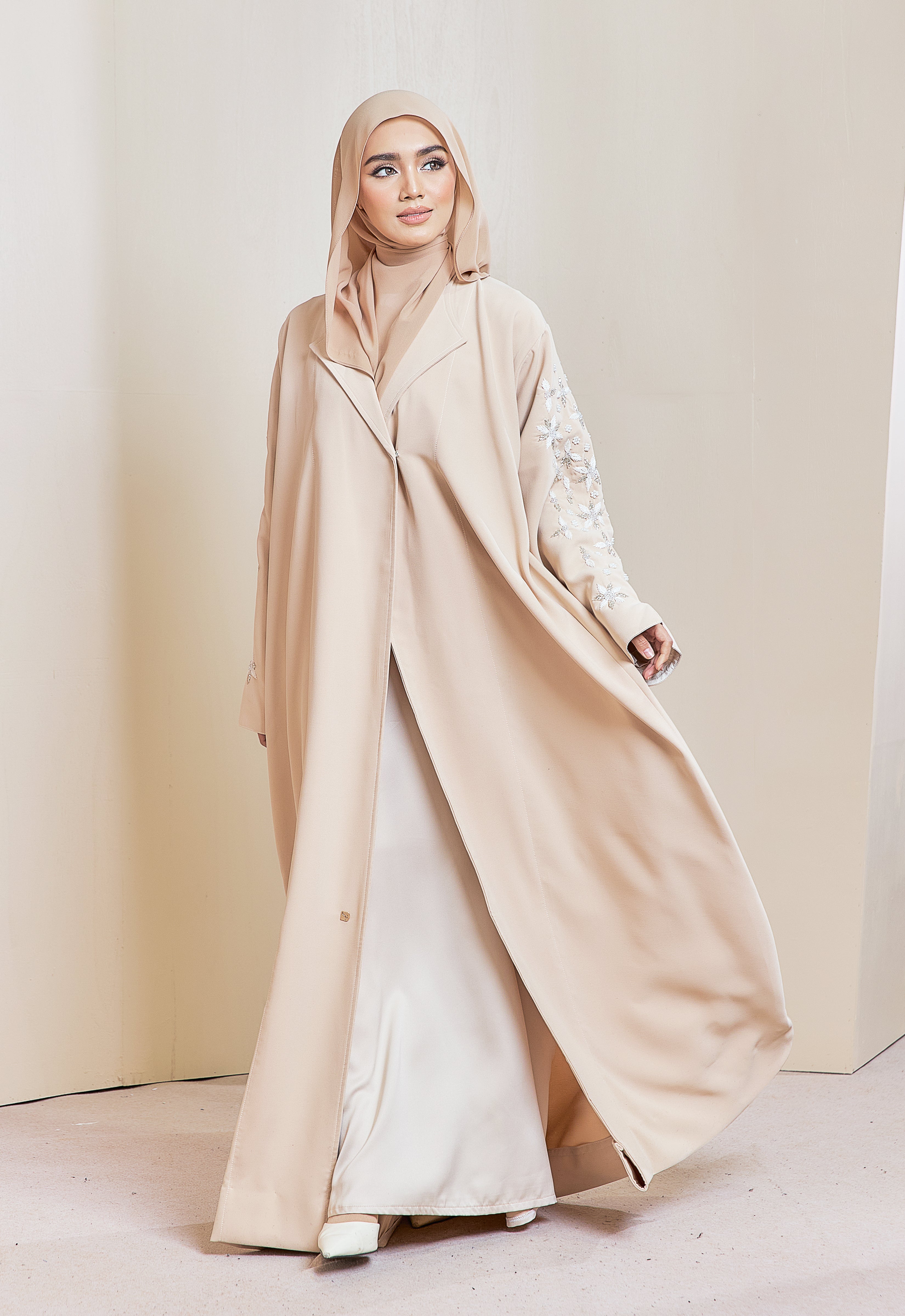 YARA ABAYA - CHAMPAGNE