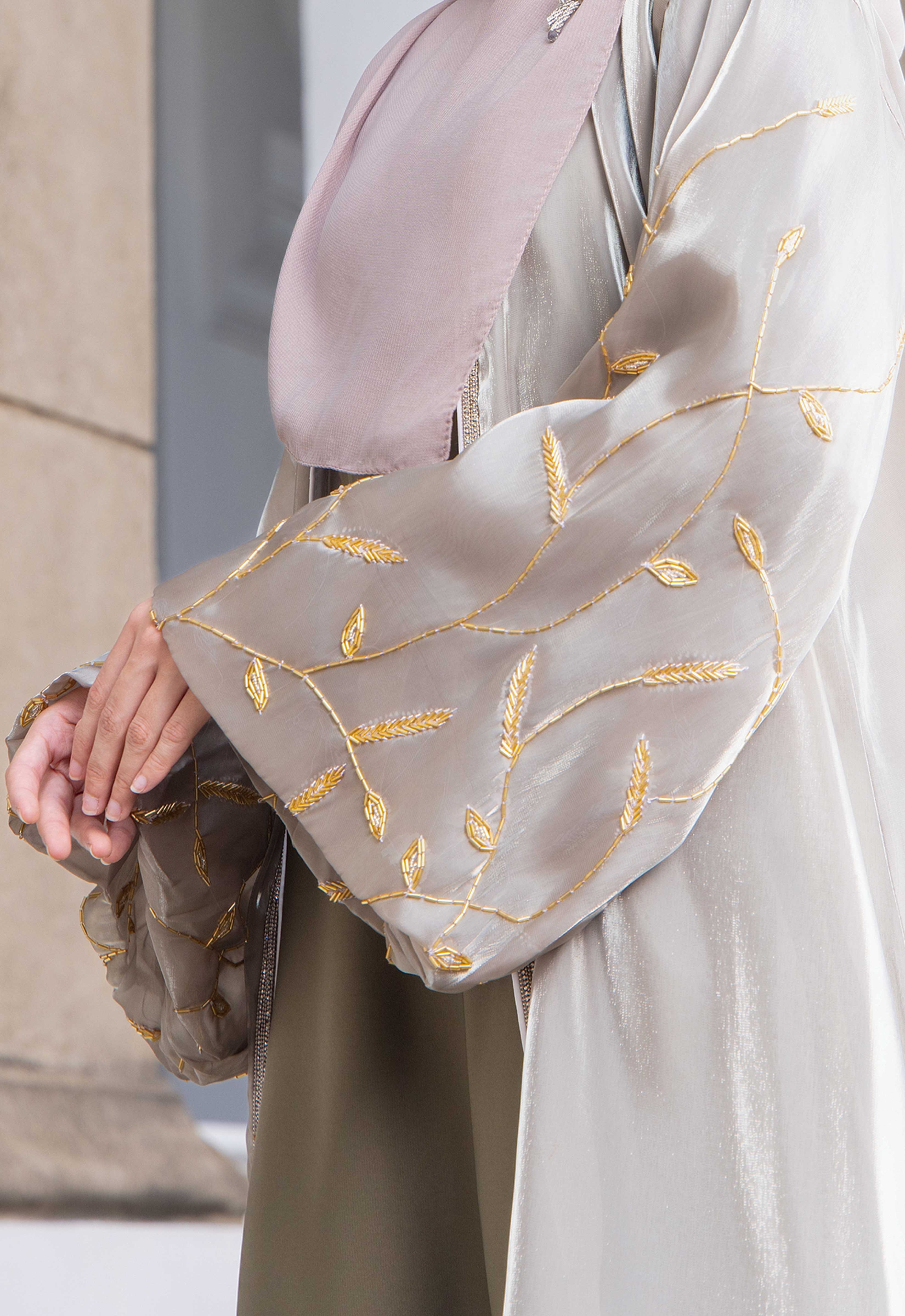 AALIYAH LUXE ABAYA - BROWN