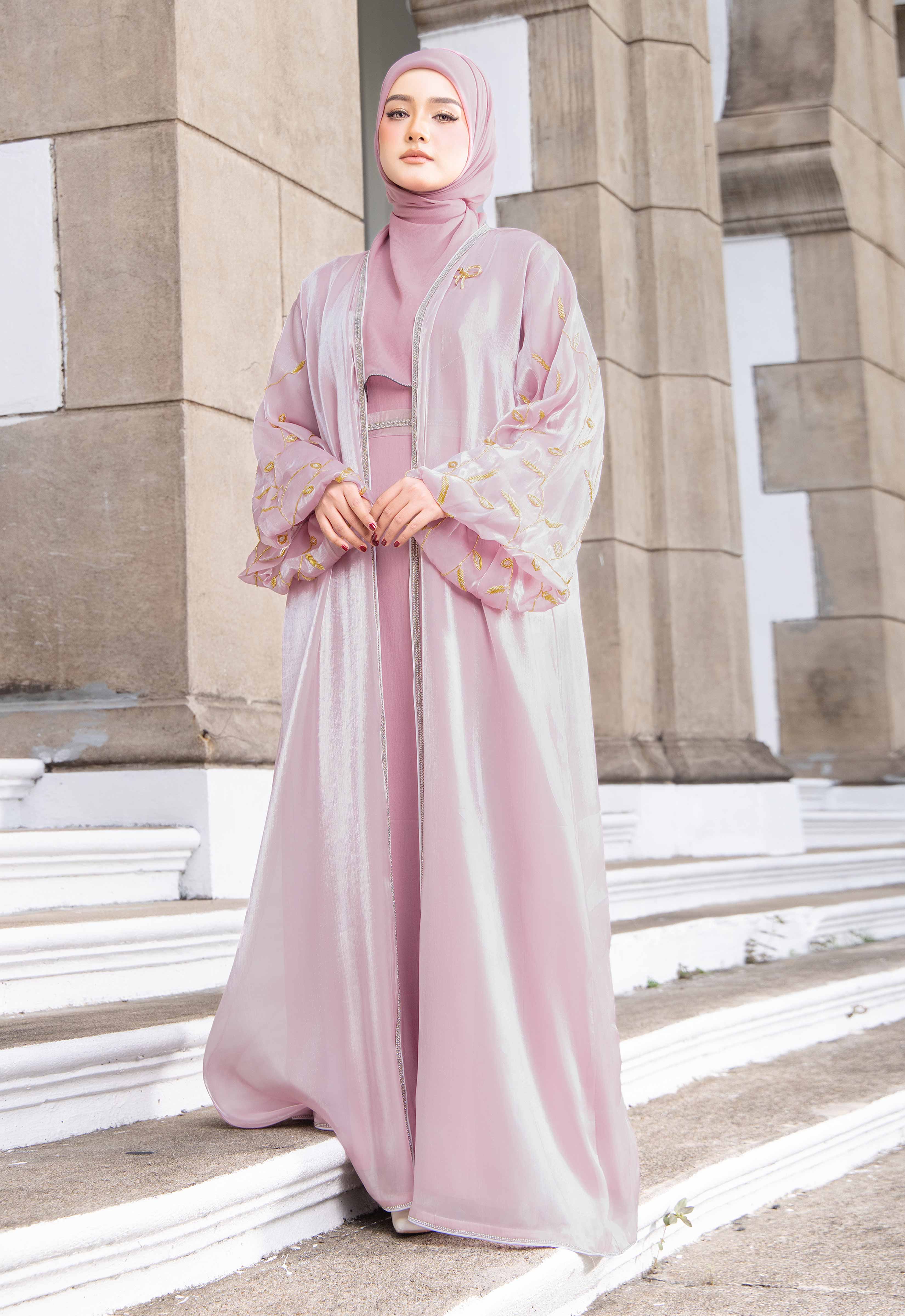 AALIYAH LUXE ABAYA - PINK