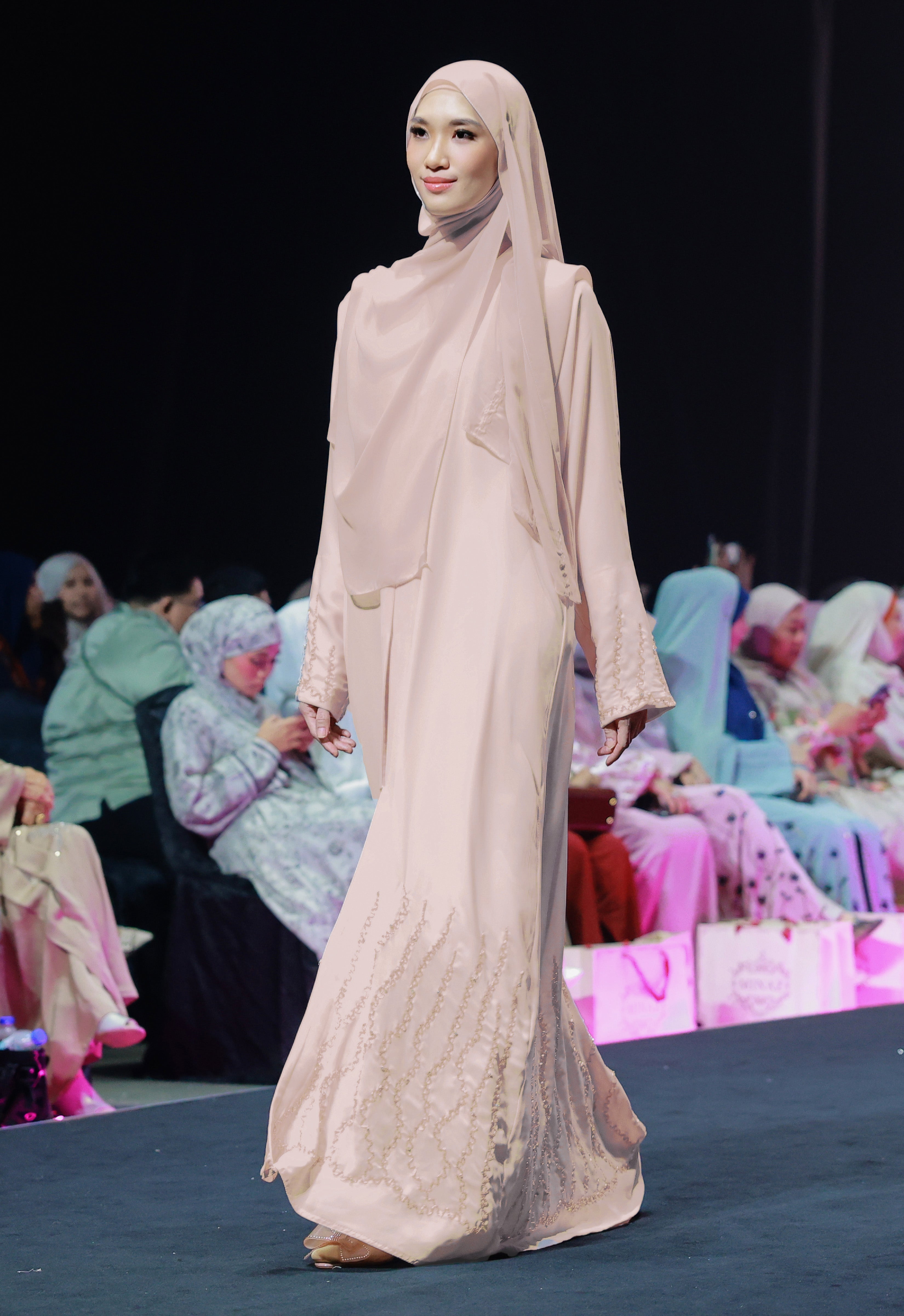 ADRA LUXE ABAYA - BEIGE