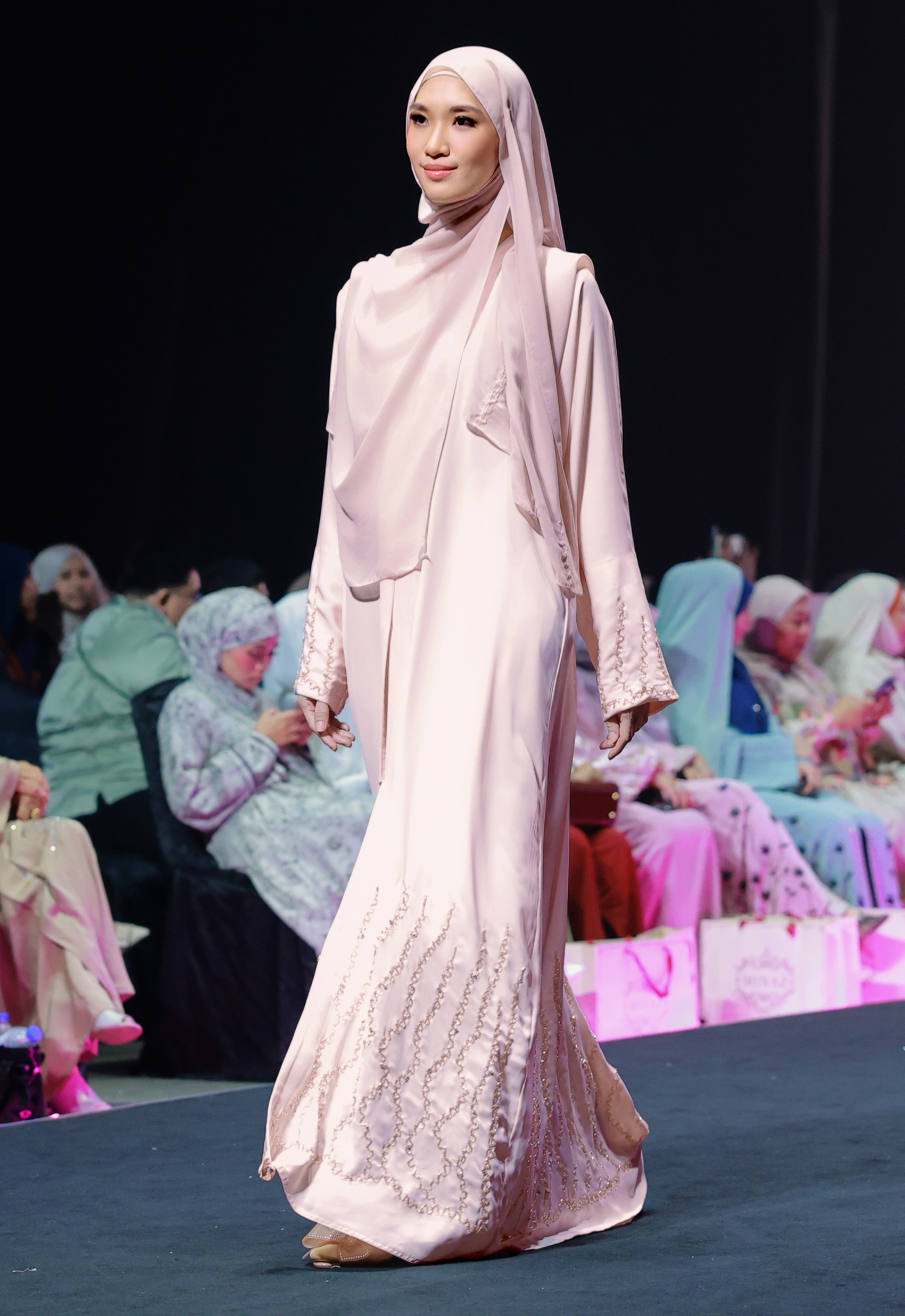 ADRA LUXE ABAYA - PASTEL PINK