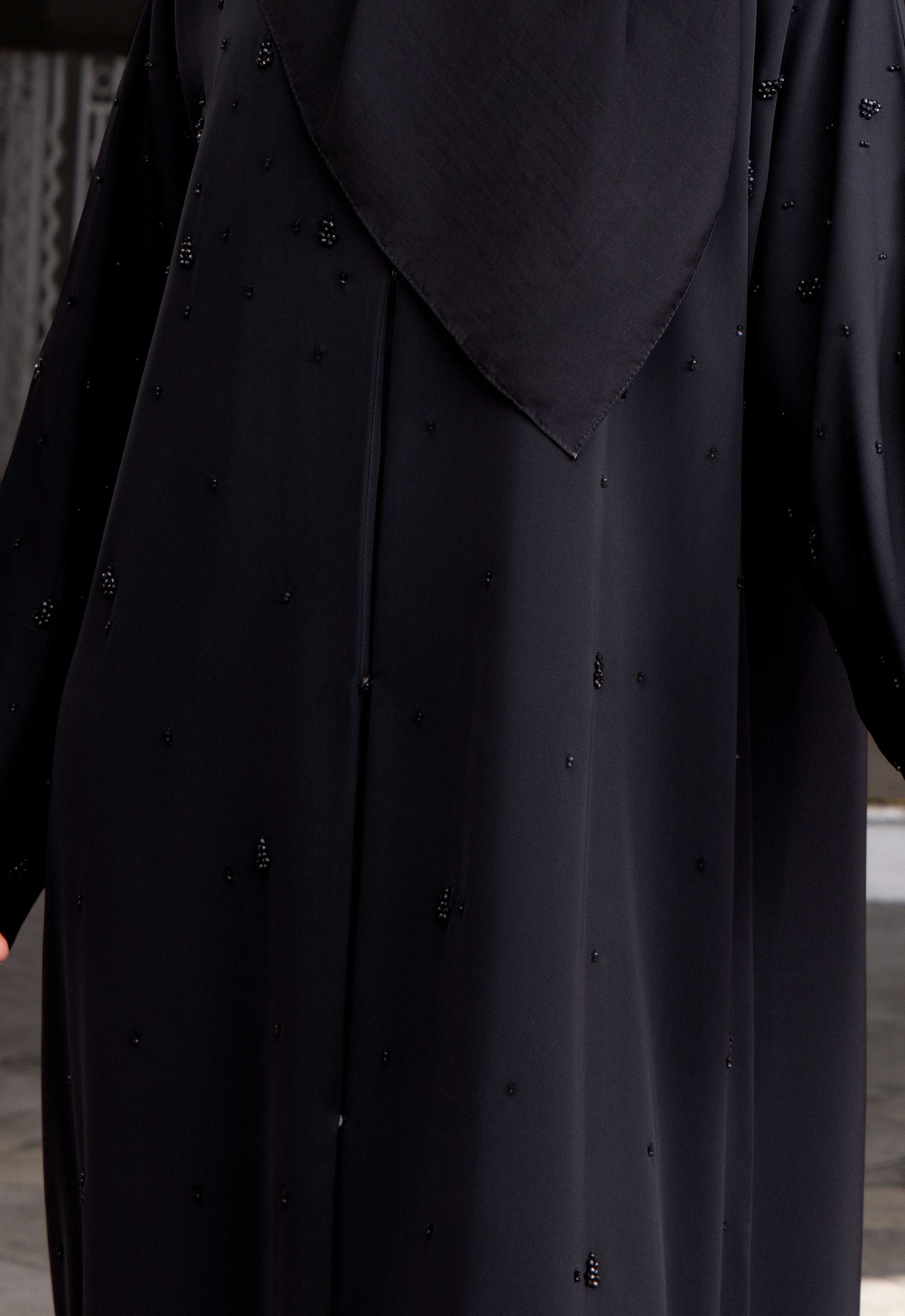 AMNA ABAYA - BLACK