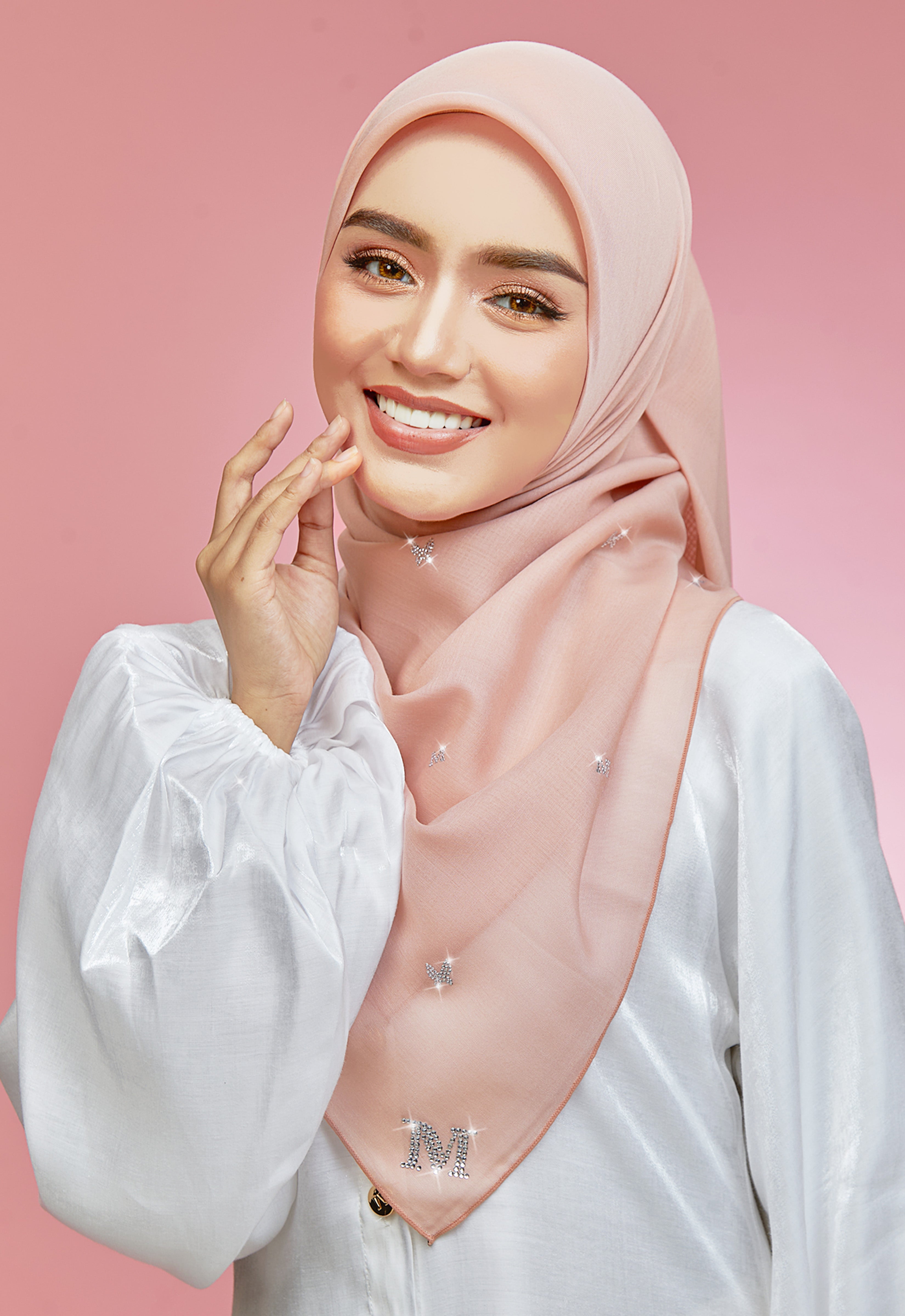 PLAIN BUTTERFLY STONE BAWAL - BLUSH PEACH