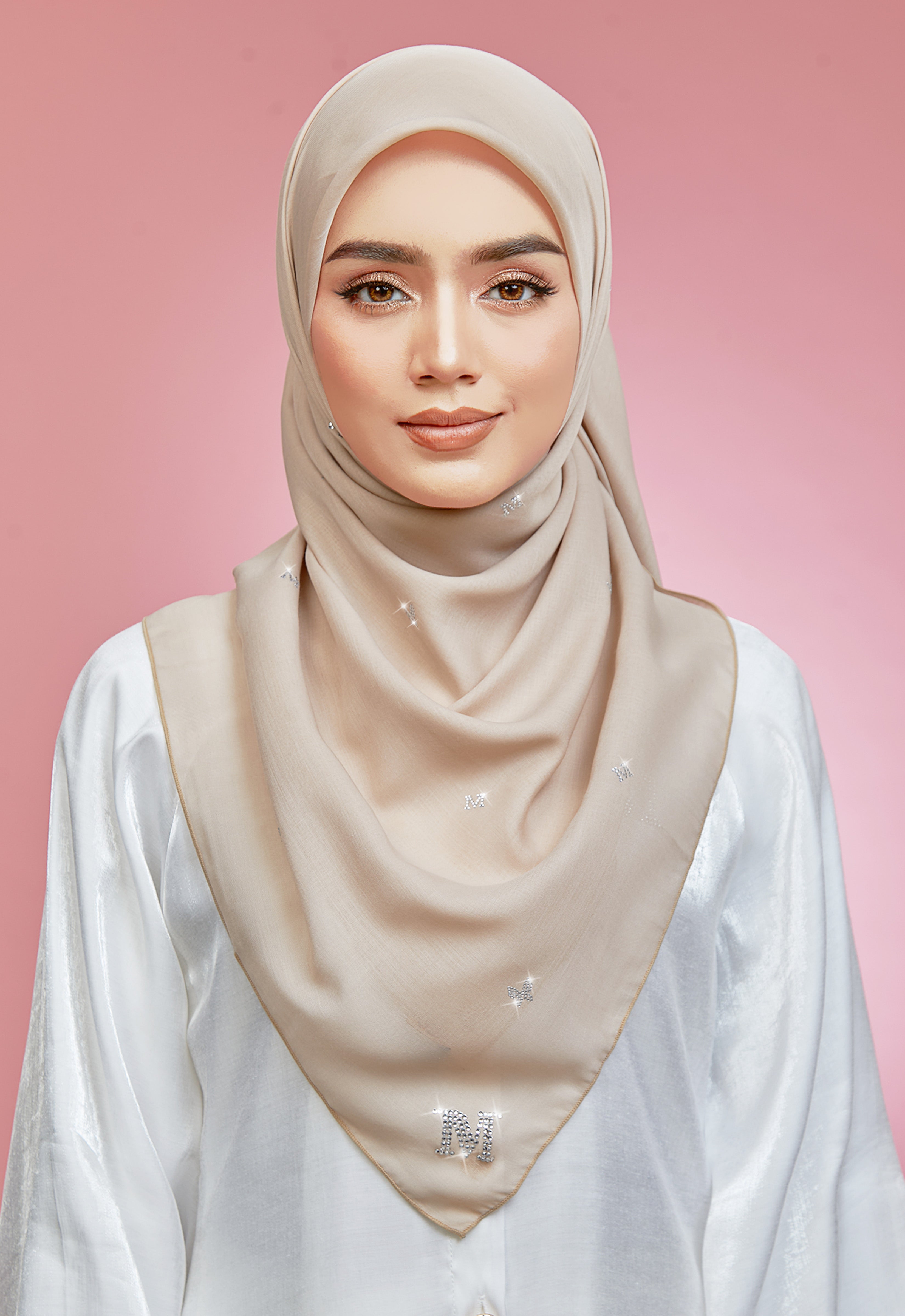 PLAIN BUTTERFLY STONE BAWAL - CHAMPAGNE
