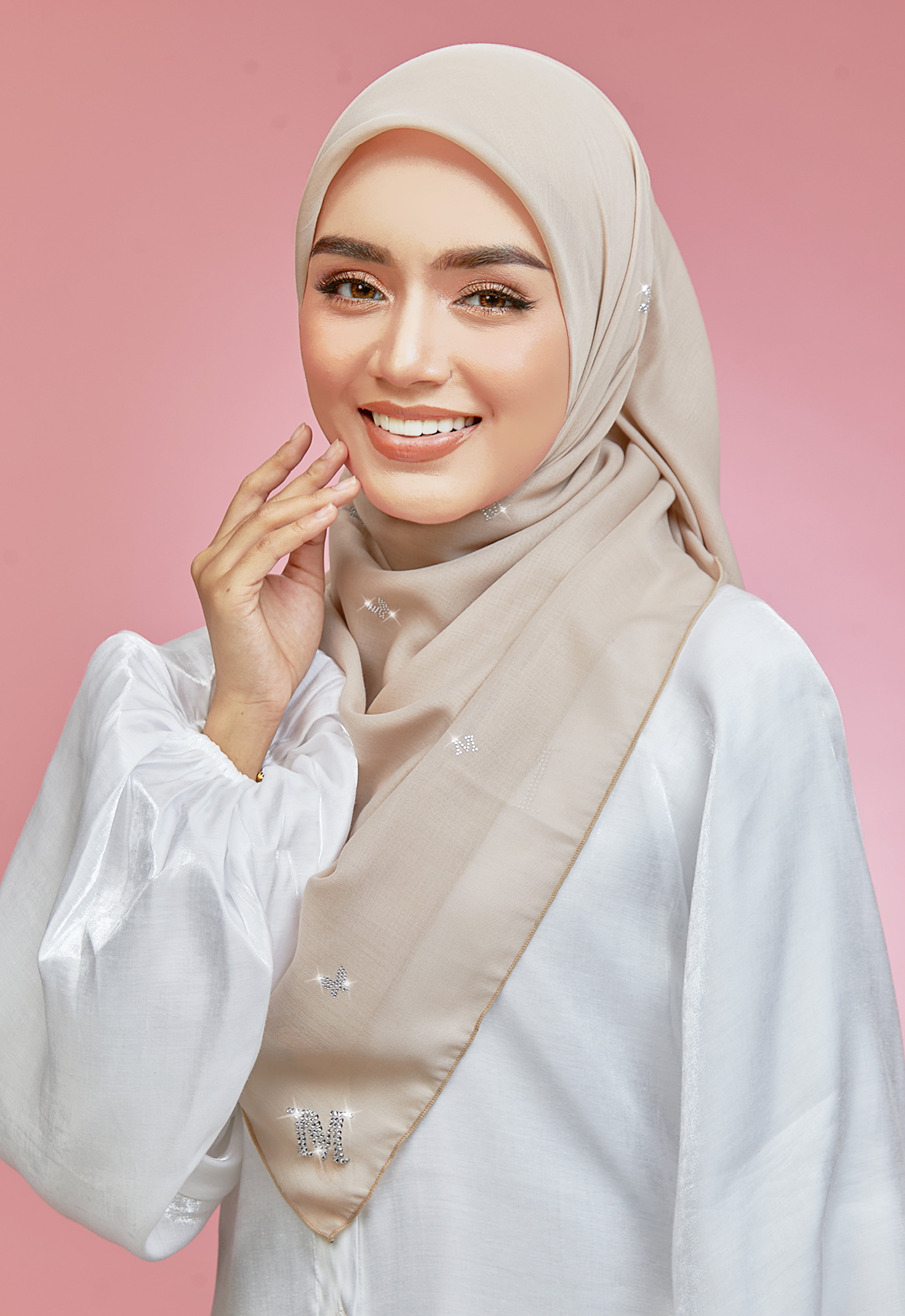 PLAIN BUTTERFLY STONE BAWAL - CHAMPAGNE