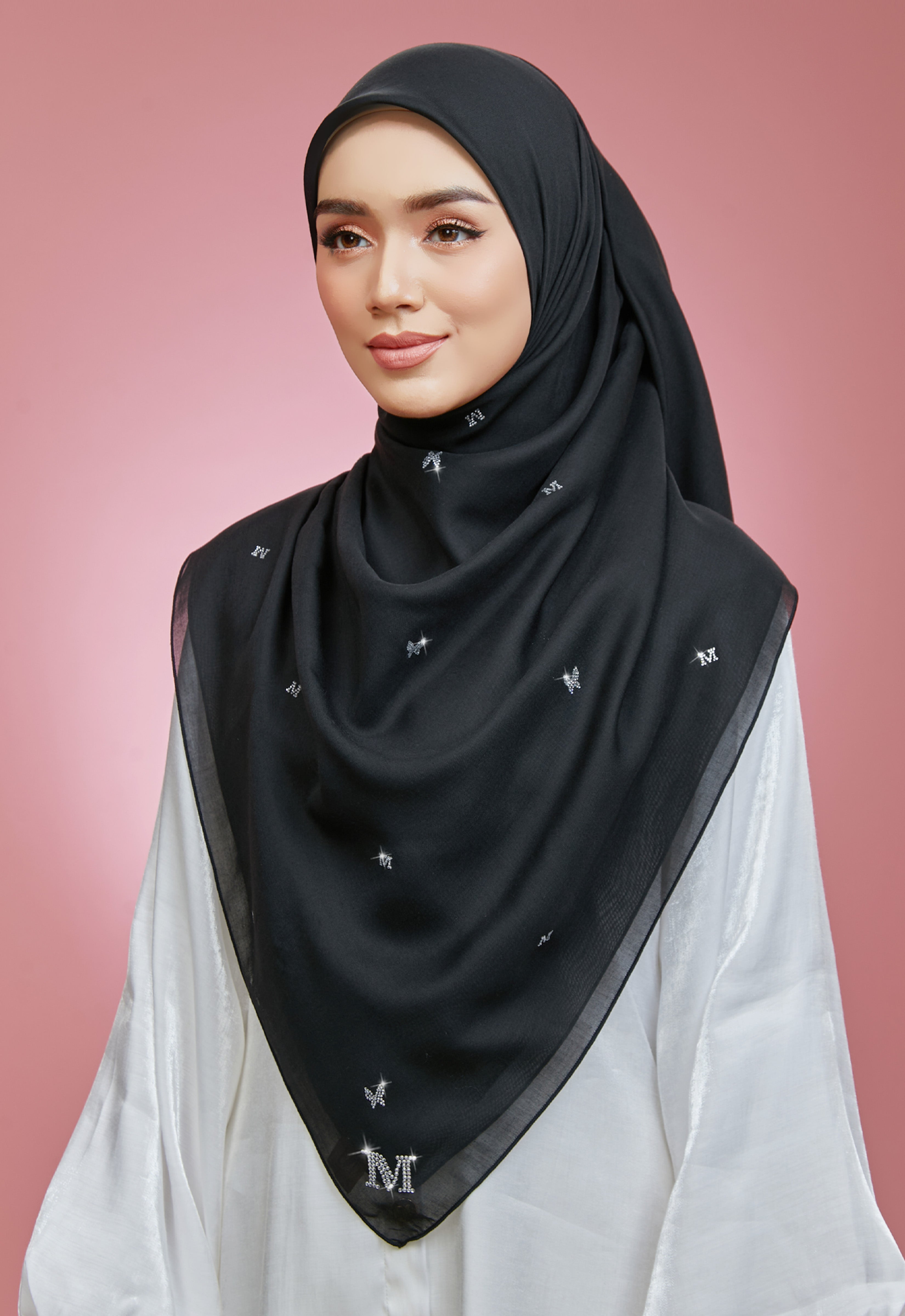 PLAIN BUTTERFLY STONE BAWAL - BLACK