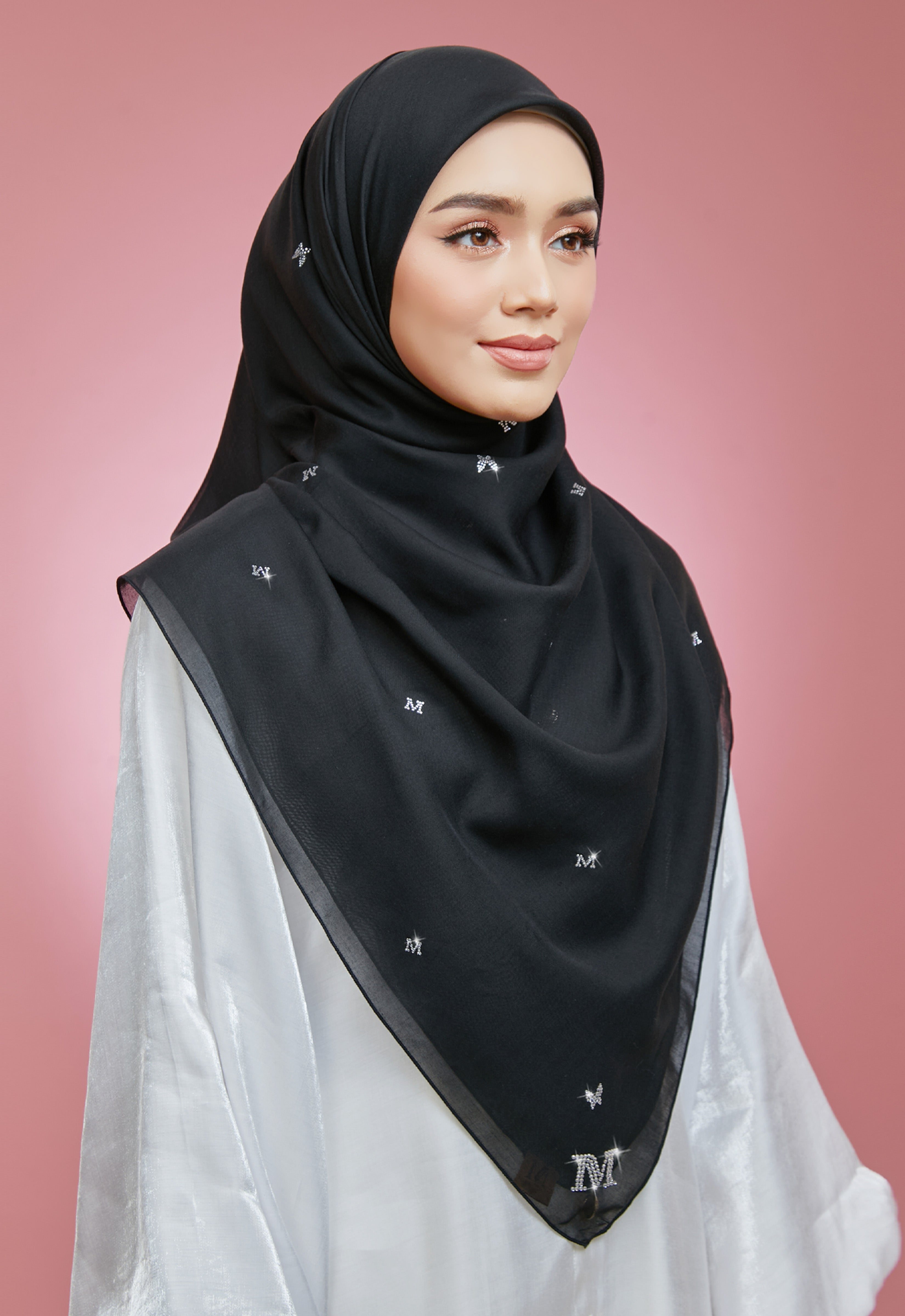 PLAIN BUTTERFLY STONE BAWAL - BLACK