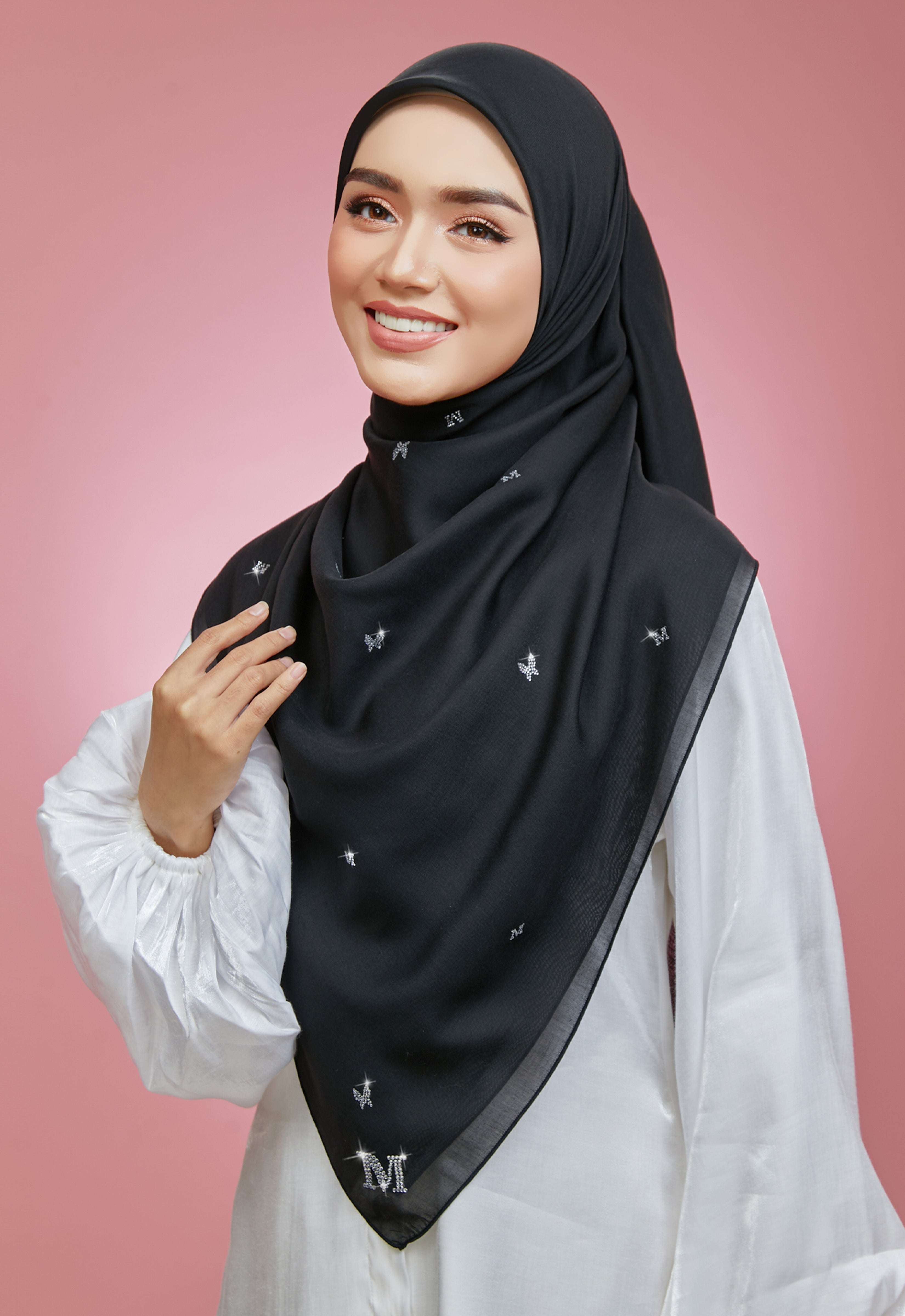 PLAIN BUTTERFLY STONE BAWAL - BLACK