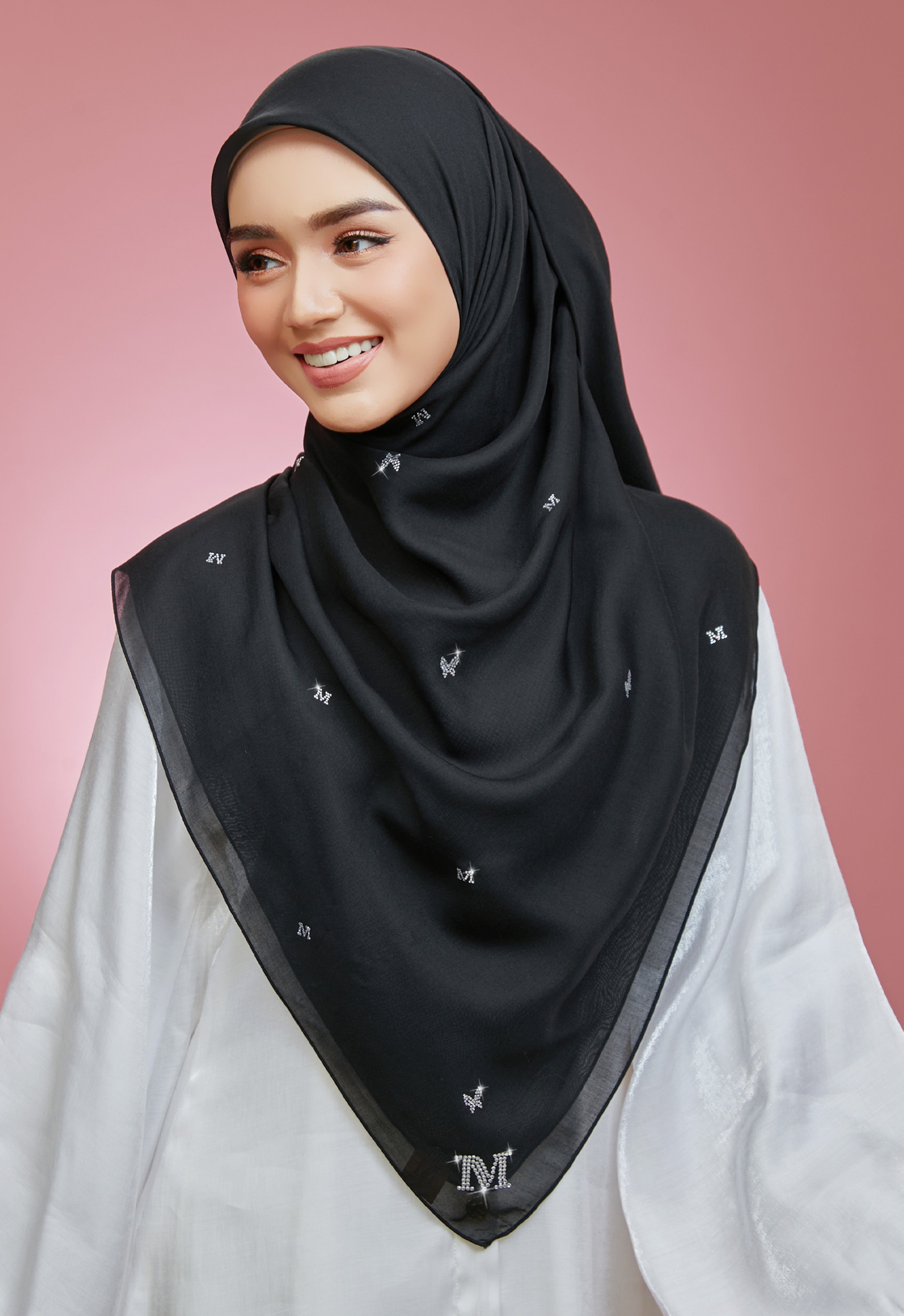 PLAIN BUTTERFLY STONE BAWAL - BLACK