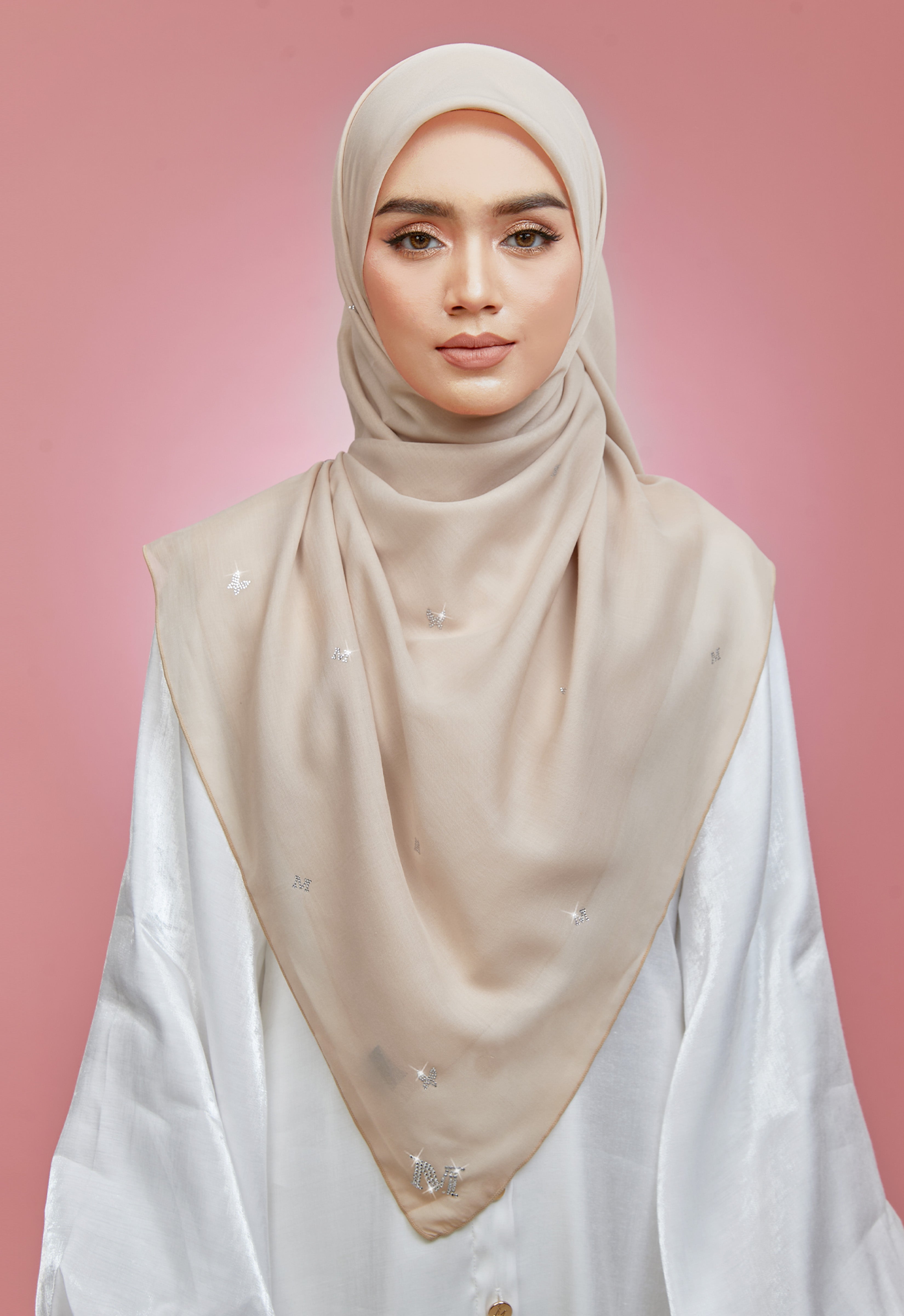 PLAIN BUTTERFLY STONE BAWAL - CHAMPAGNE