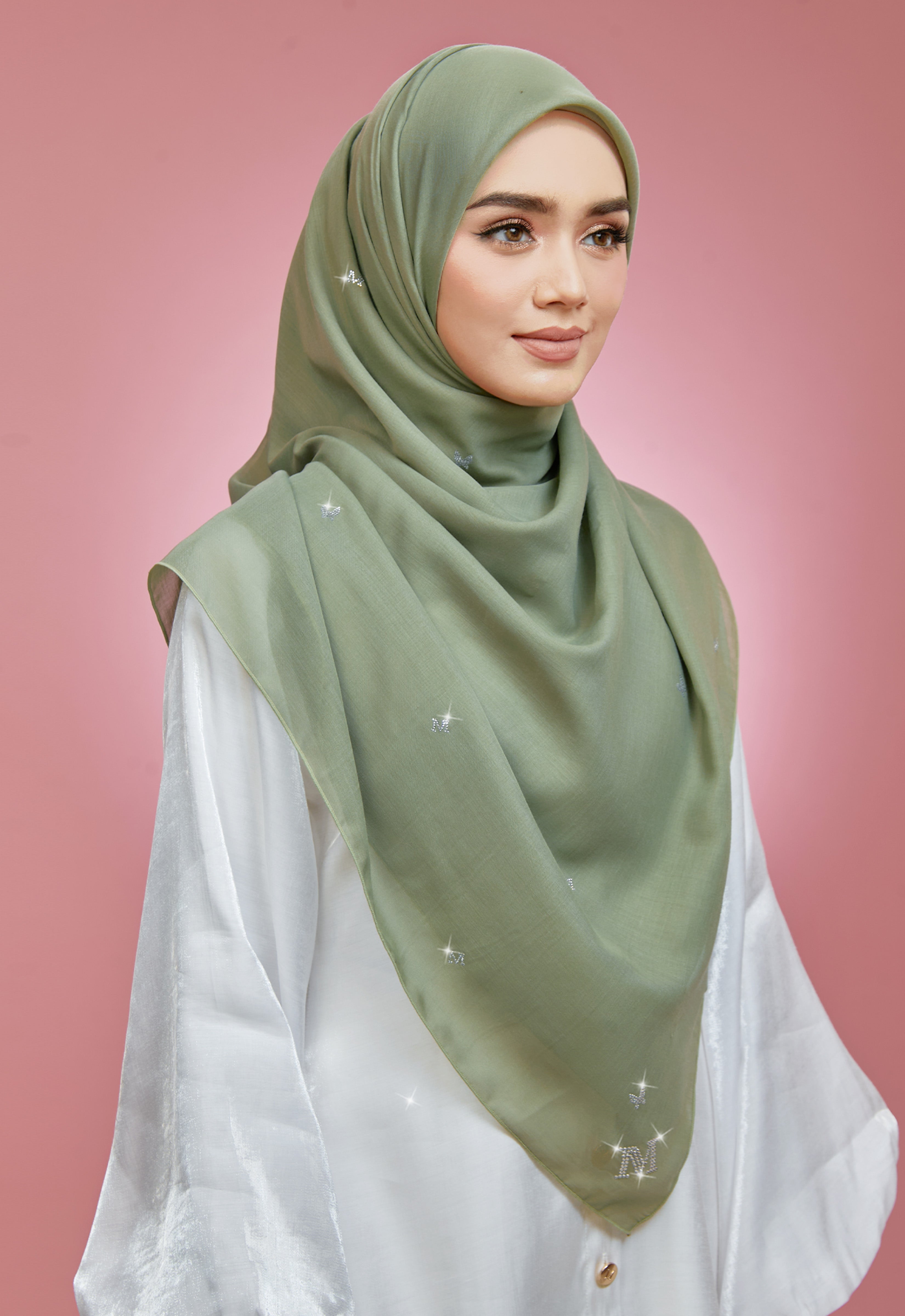 PLAIN BUTTERFLY STONE BAWAL - DUSTY GREEN