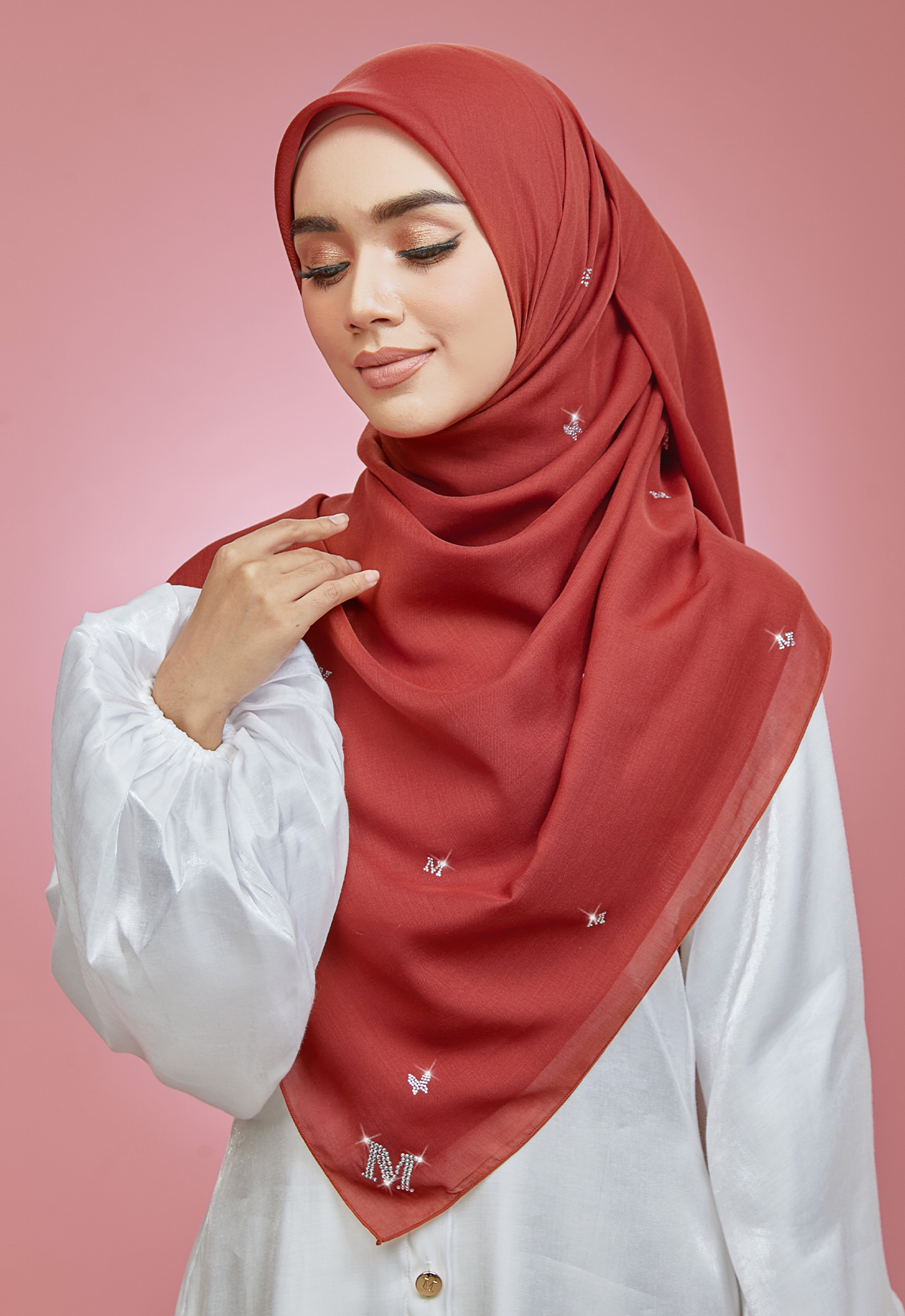 PLAIN BUTTERFLY STONE BAWAL - TOPAZ