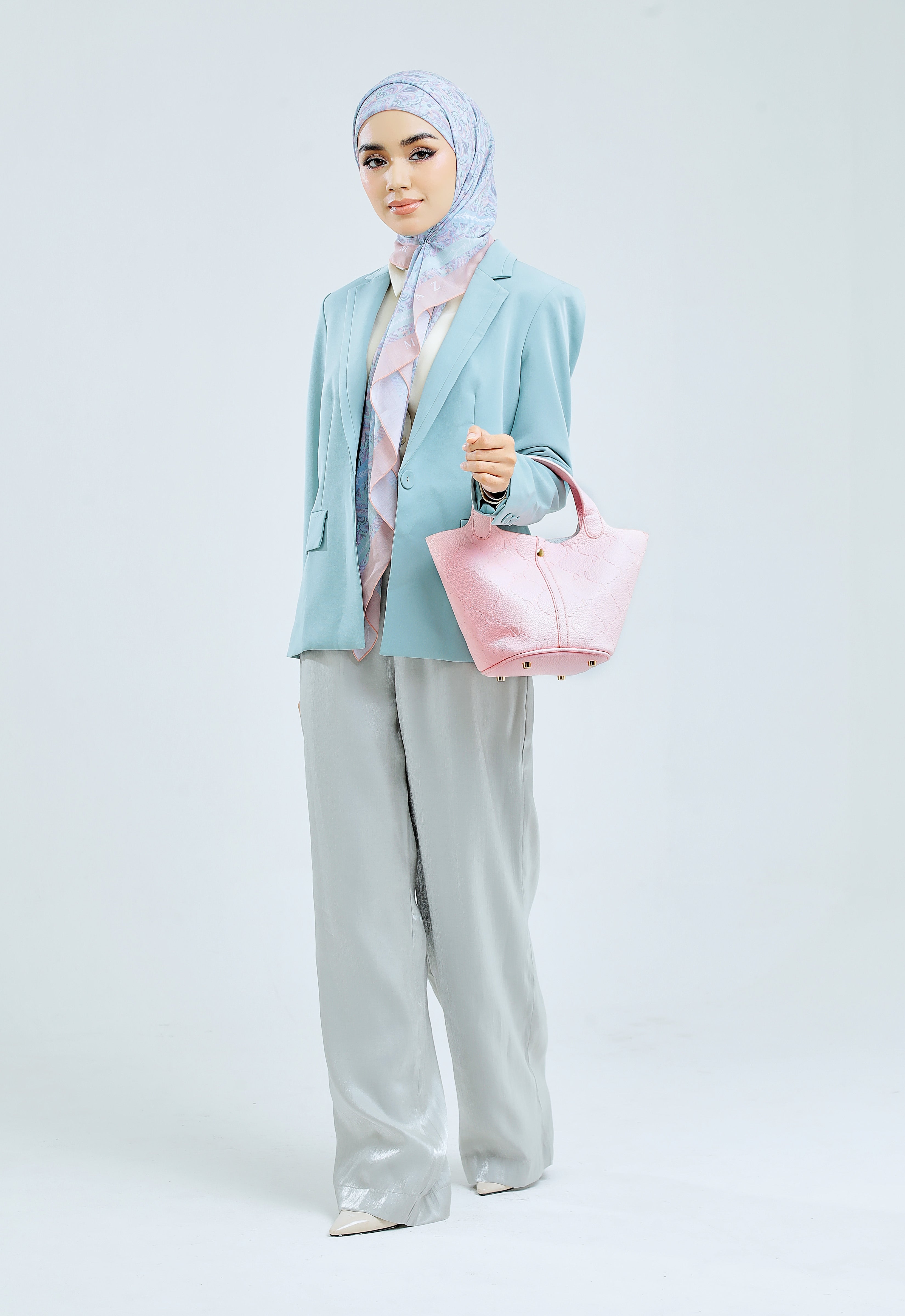 NOARA BUCKET BAG - PASTEL PINK