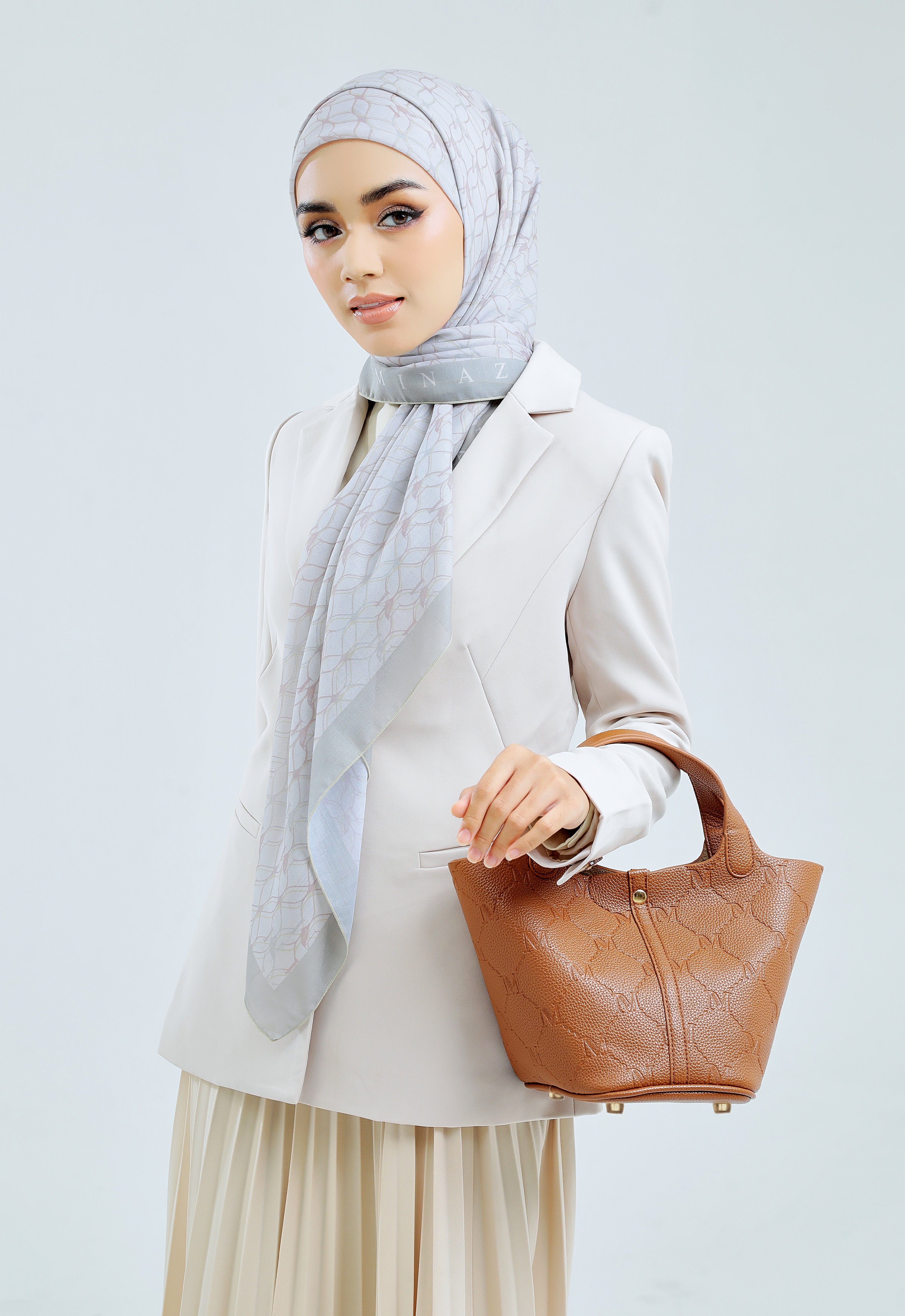 NOARA BUCKET BAG - RED BRICK