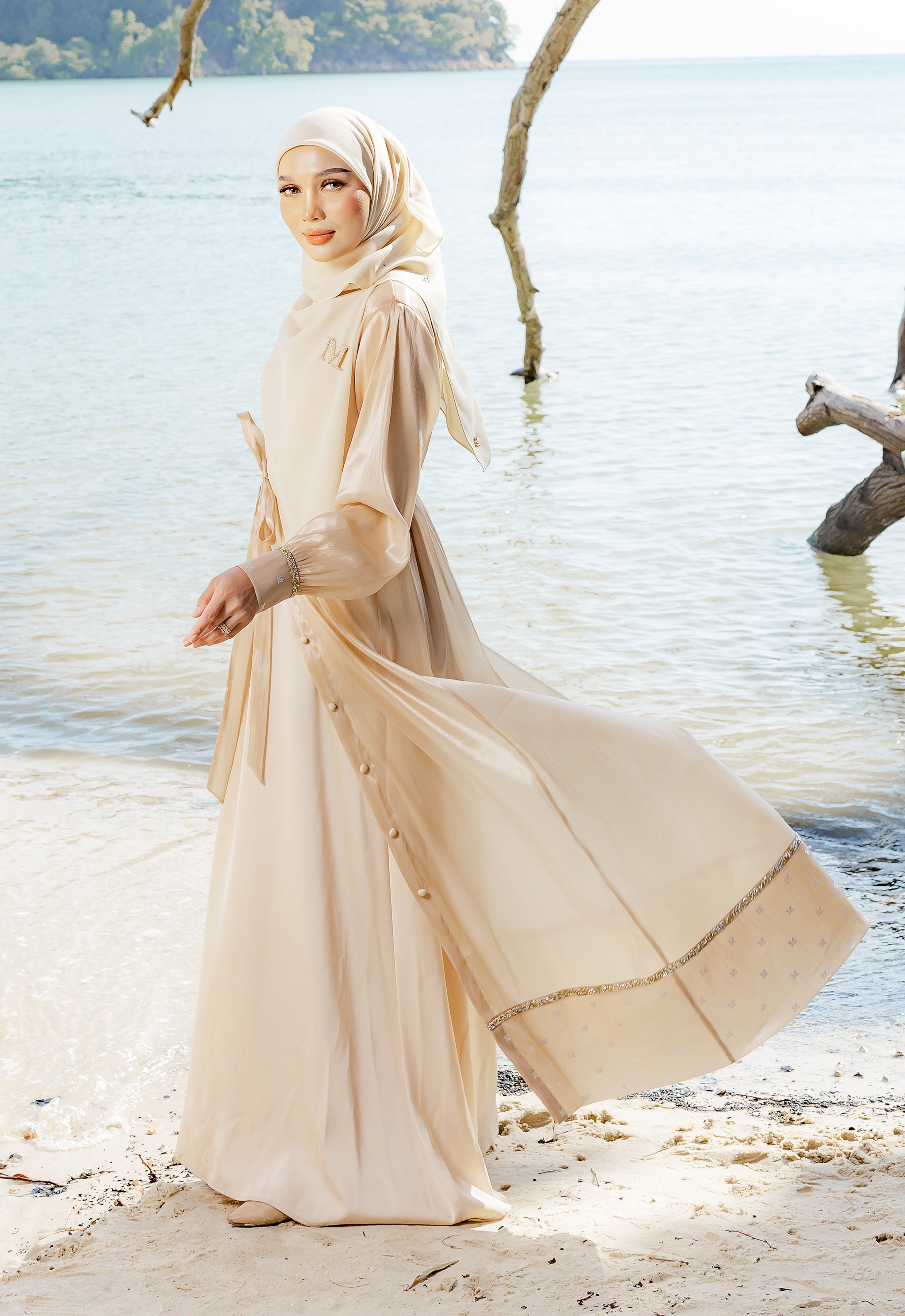 CARLA ABAYA - LIGHT GOLD CARLA ABAYA - LIGHT GOLD