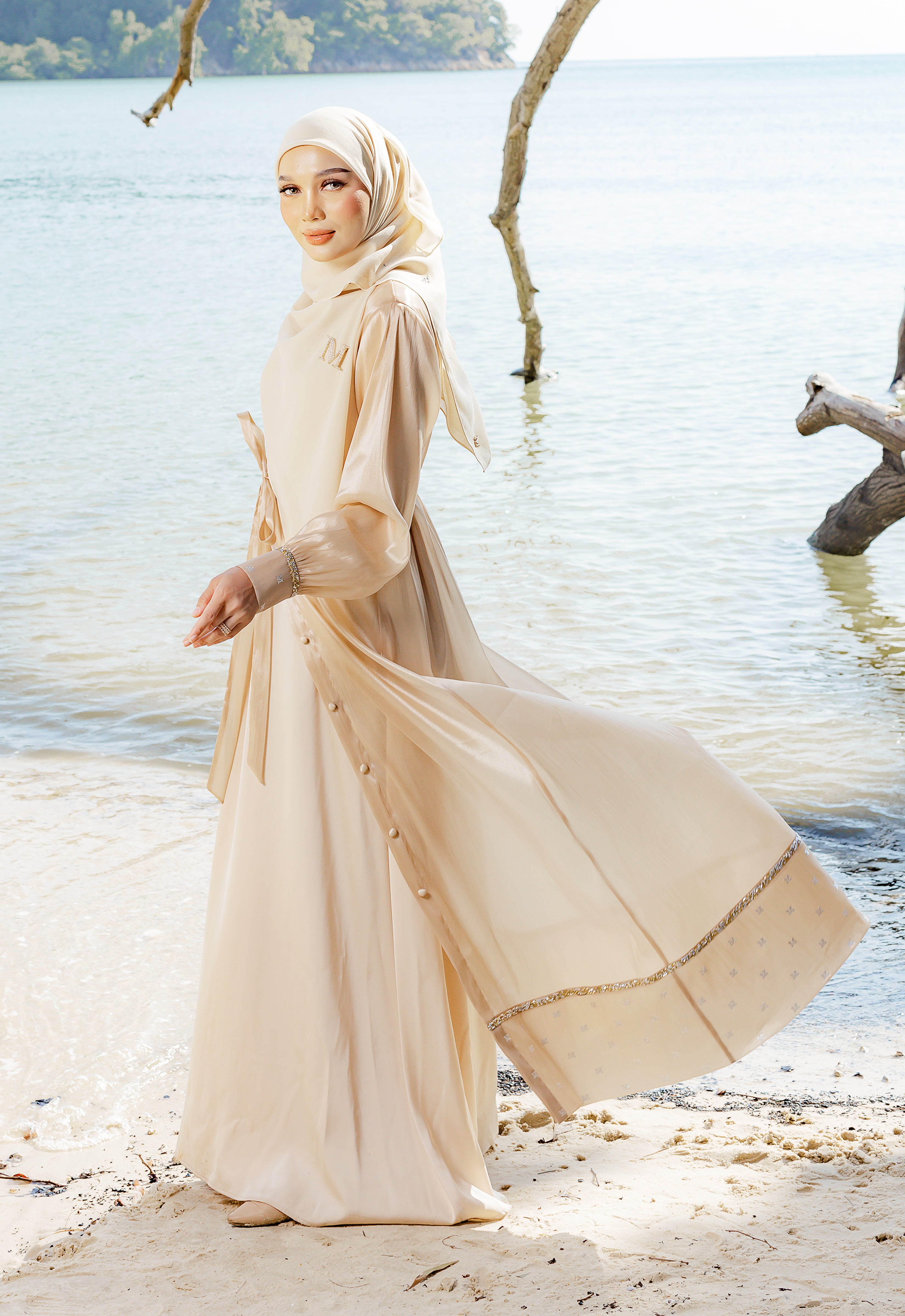CARLA ABAYA - LIGHT GOLD