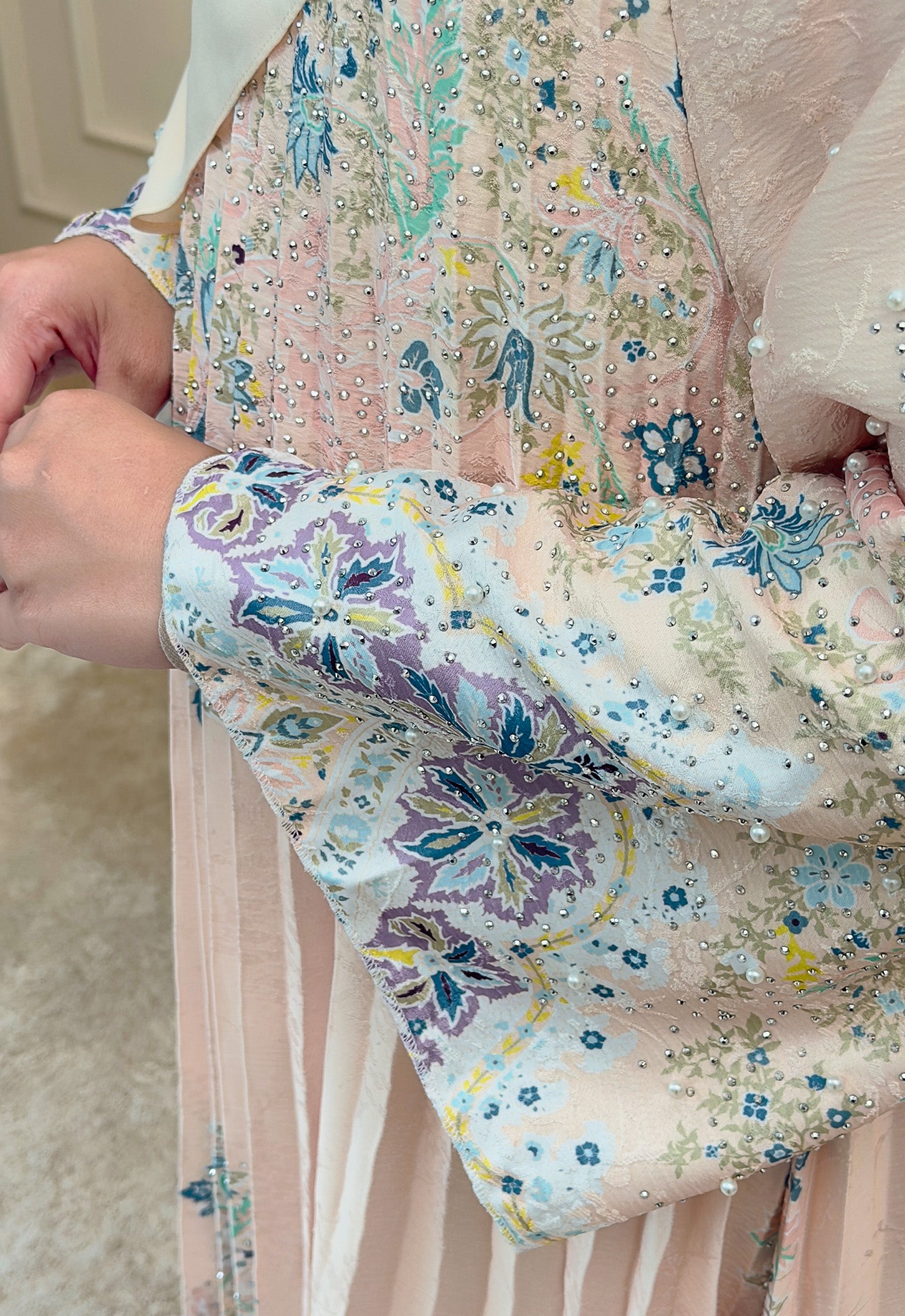 CAMILA JALABIYA PLEATED PRINTED - PEACHY