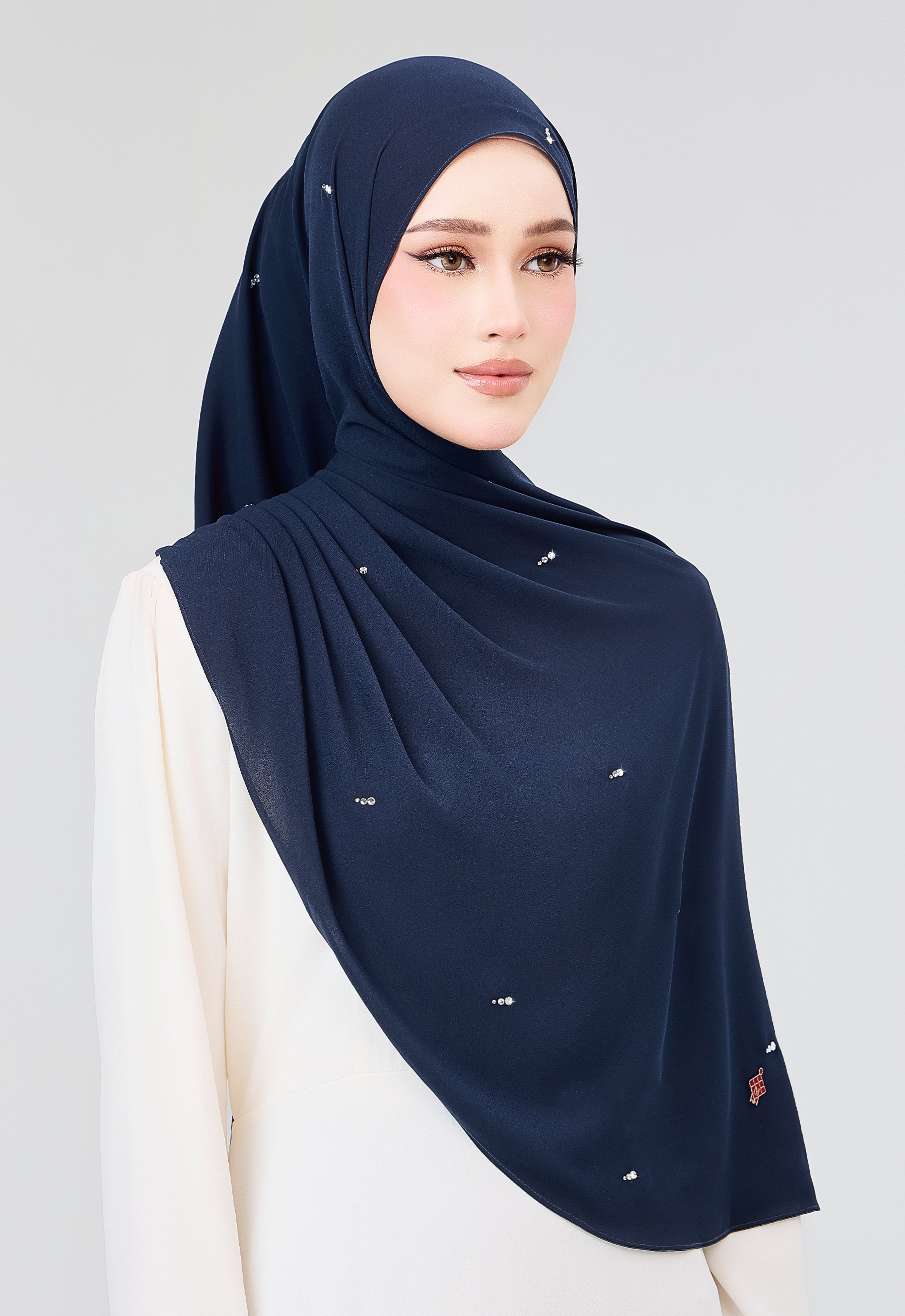 MINAZ HIJAB | SETULUS RAYA PLAIN STONE SHAWL - DARK BLUE