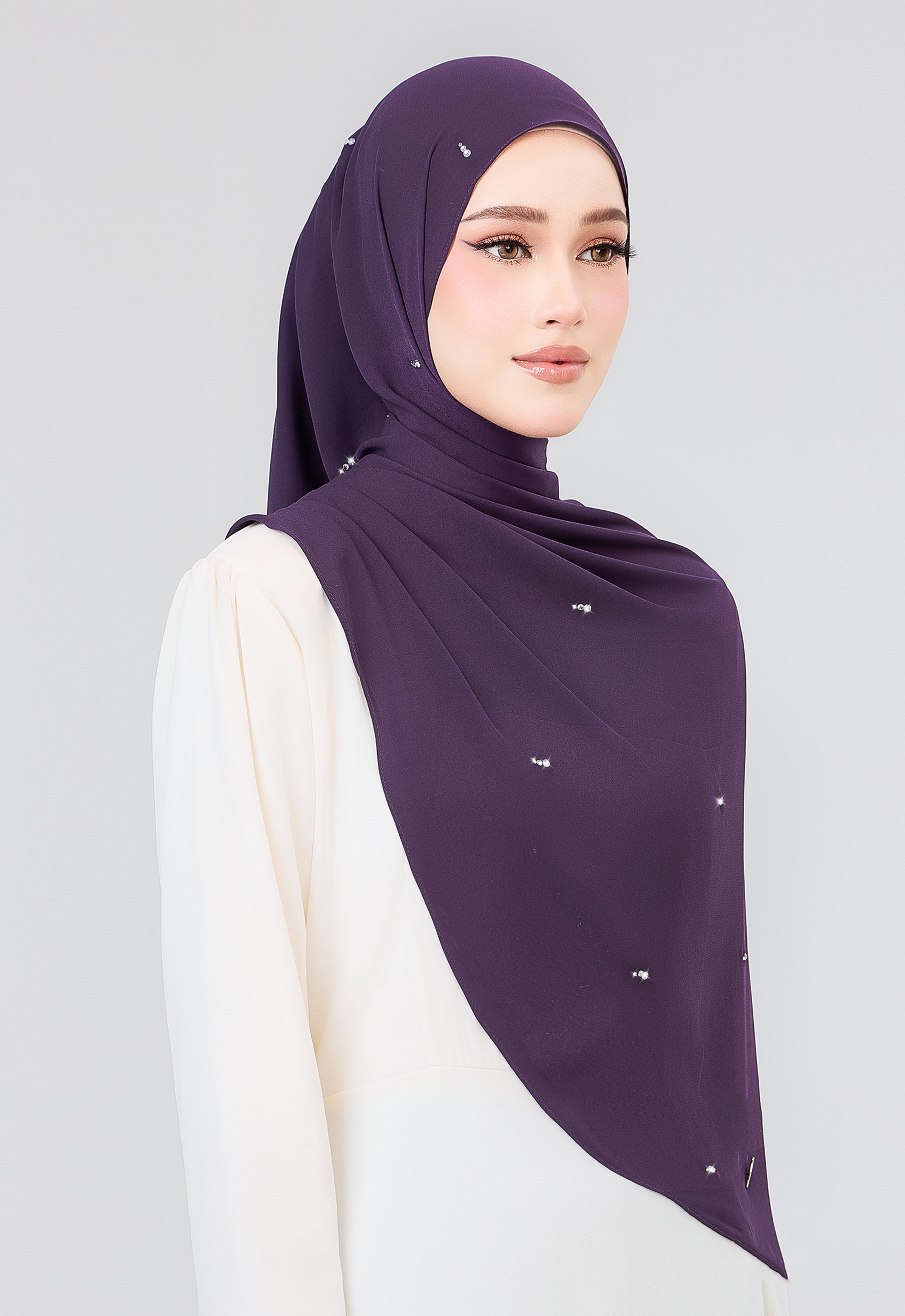 MINAZ HIJAB | SETULUS RAYA PLAIN STONE SHAWL - DARK PURPLE