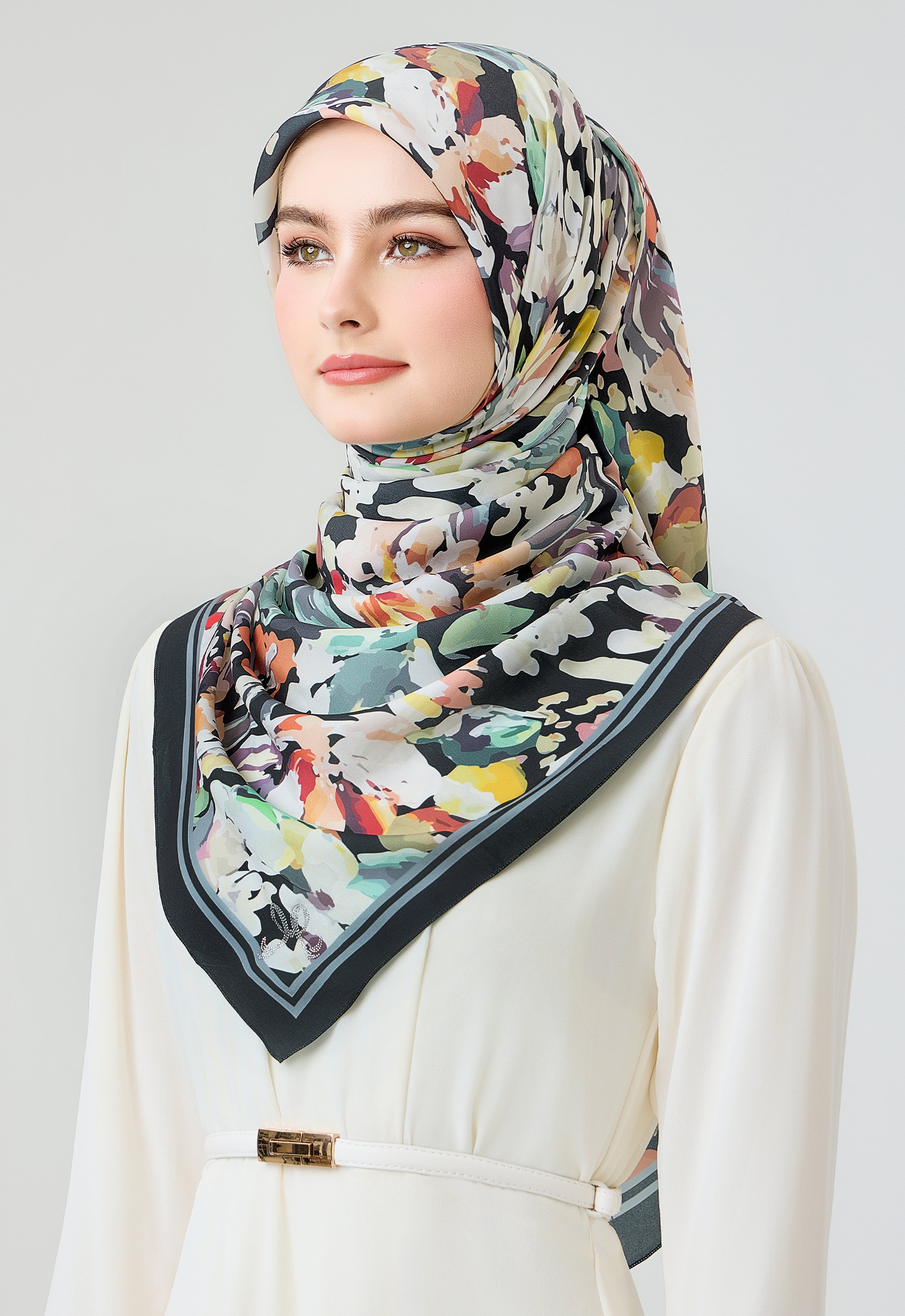 MINAZ Scarf | Florisa - Black