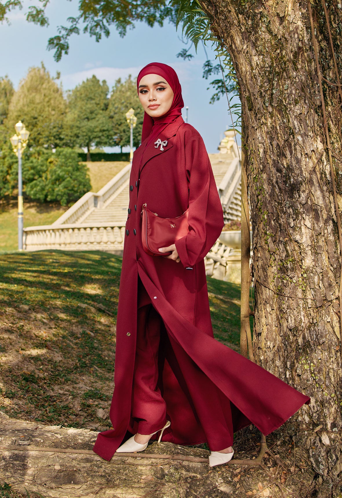 HADYAA CLASSIC ABAYA MAROON