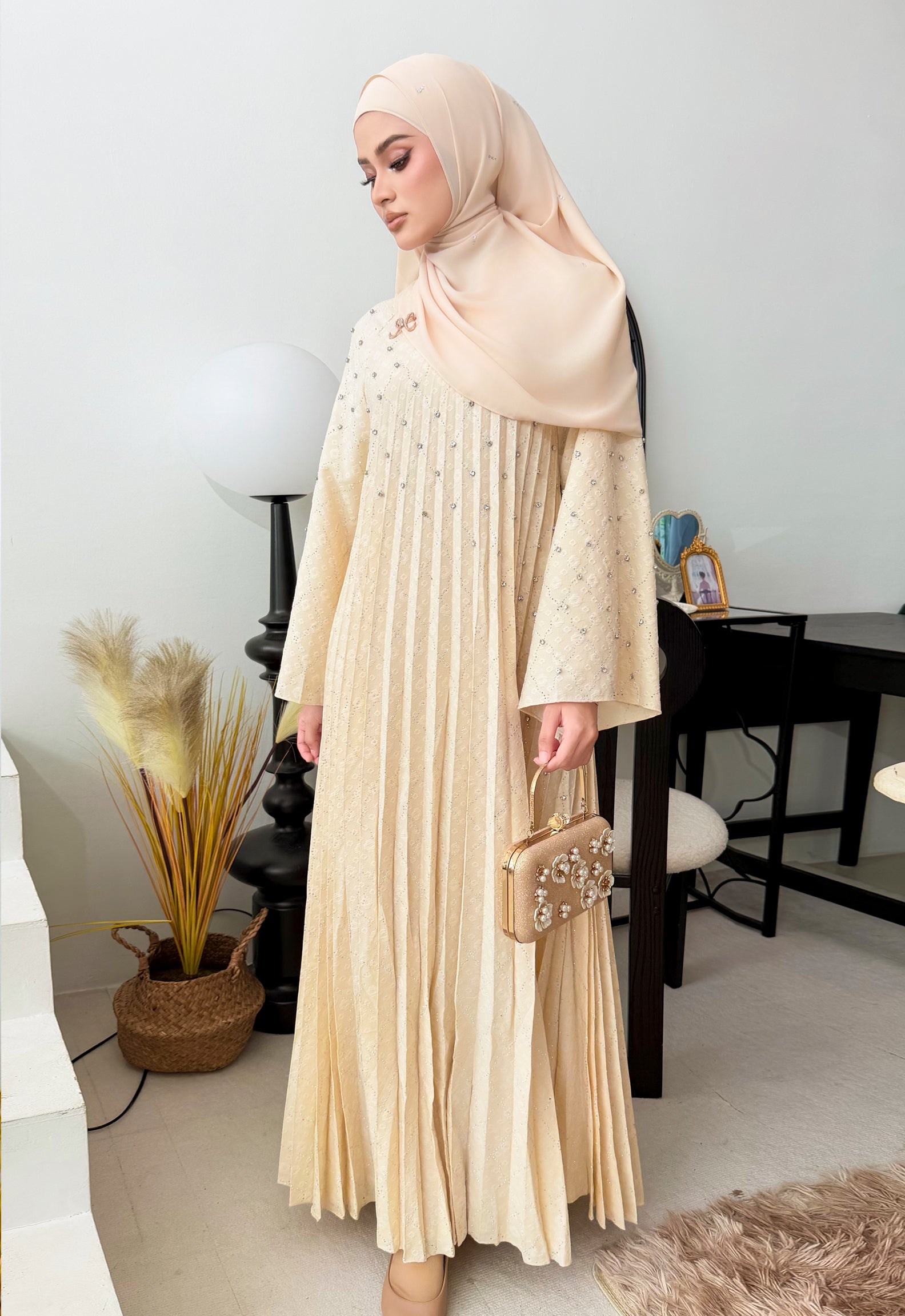 ALEEYA JALABIYA PLEATED PLAIN - BEIGE