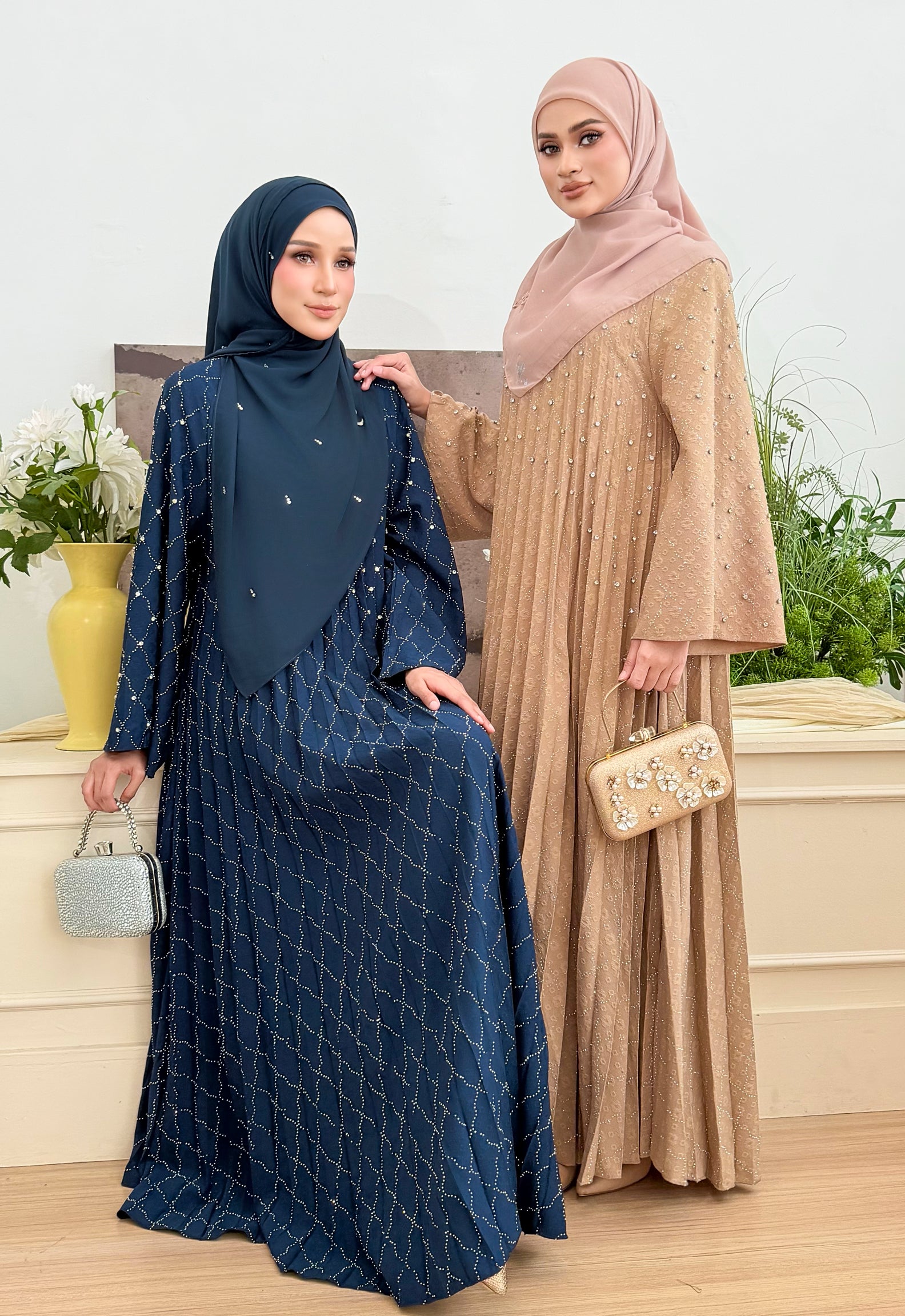 ALEEYA JALABIYA PLEATED PLAIN - BLUE