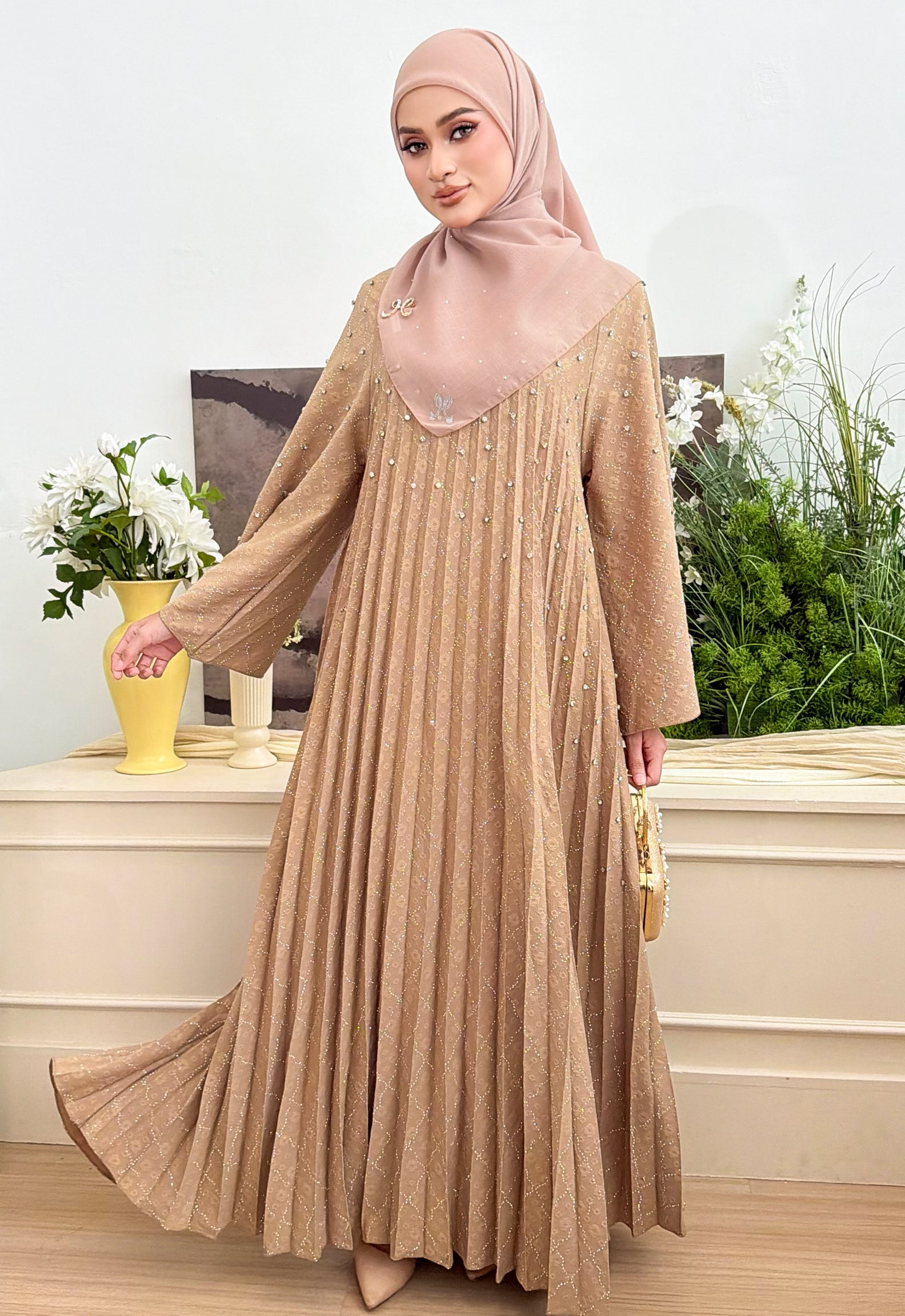 ALEEYA JALABIYA PLEATED PLAIN - BROWN