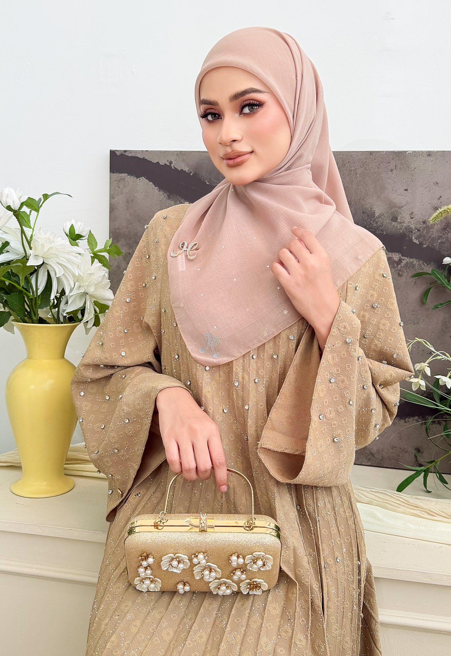 ALEEYA JALABIYA PLEATED PLAIN - BROWN