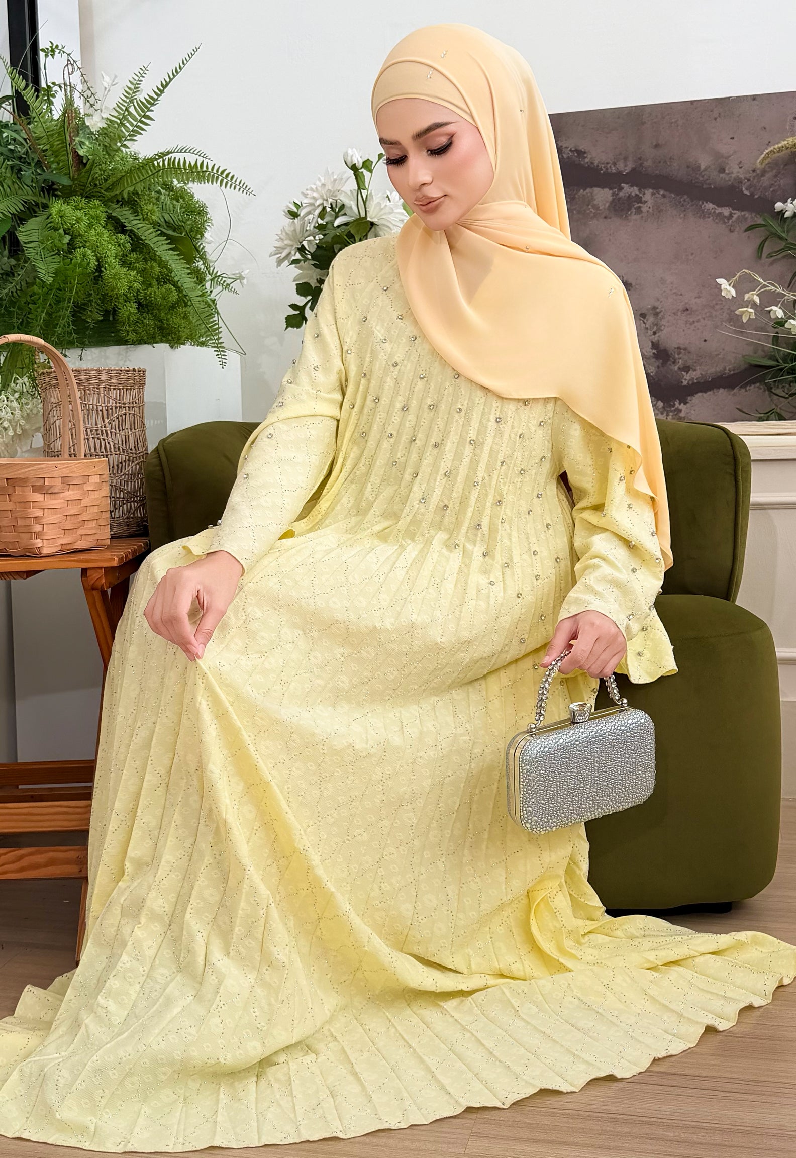 ALEEYA JALABIYA PLEATED PLAIN - YELLOW