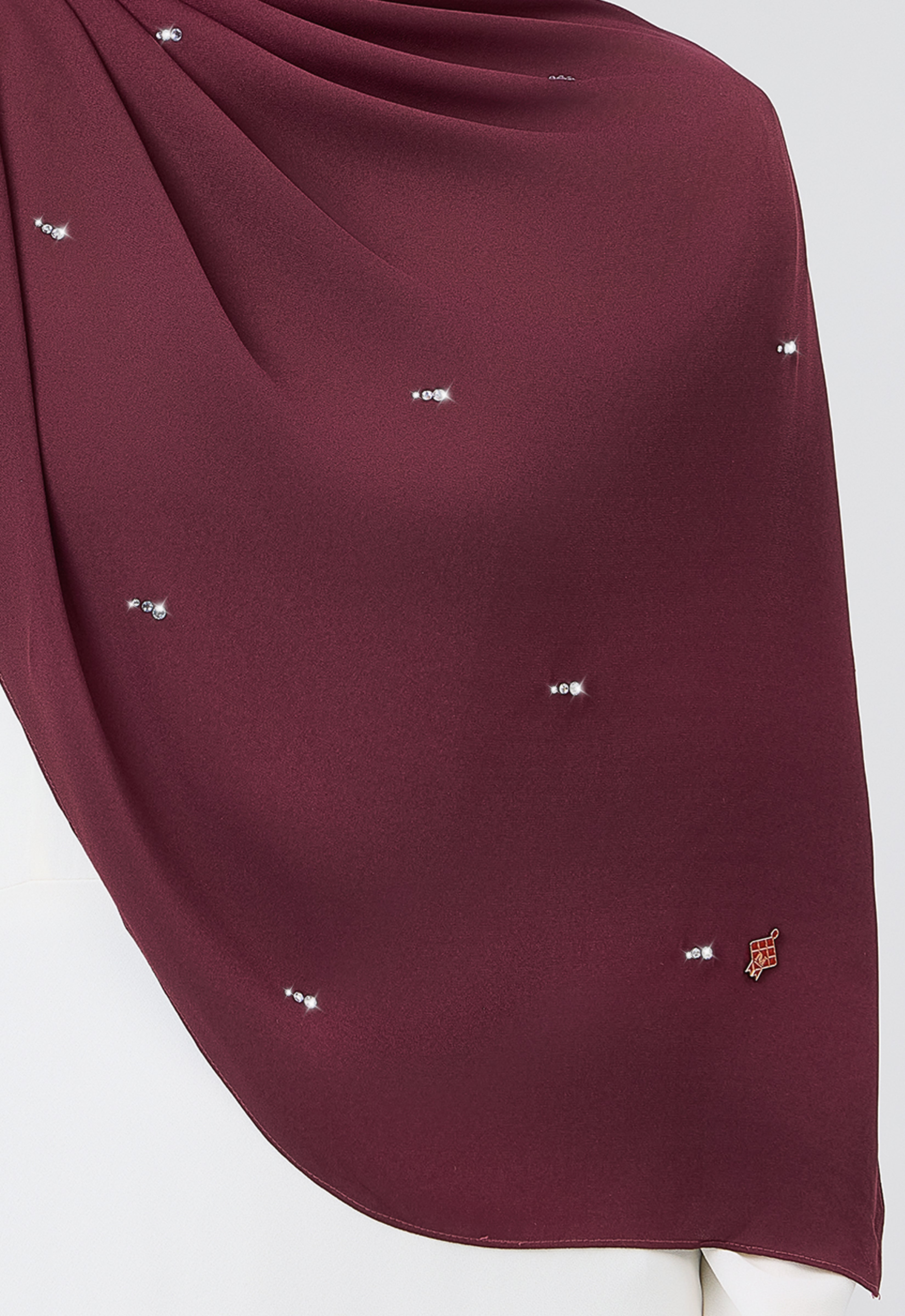 MINAZ HIJAB | SETULUS RAYA PLAIN STONE SHAWL - MAROON