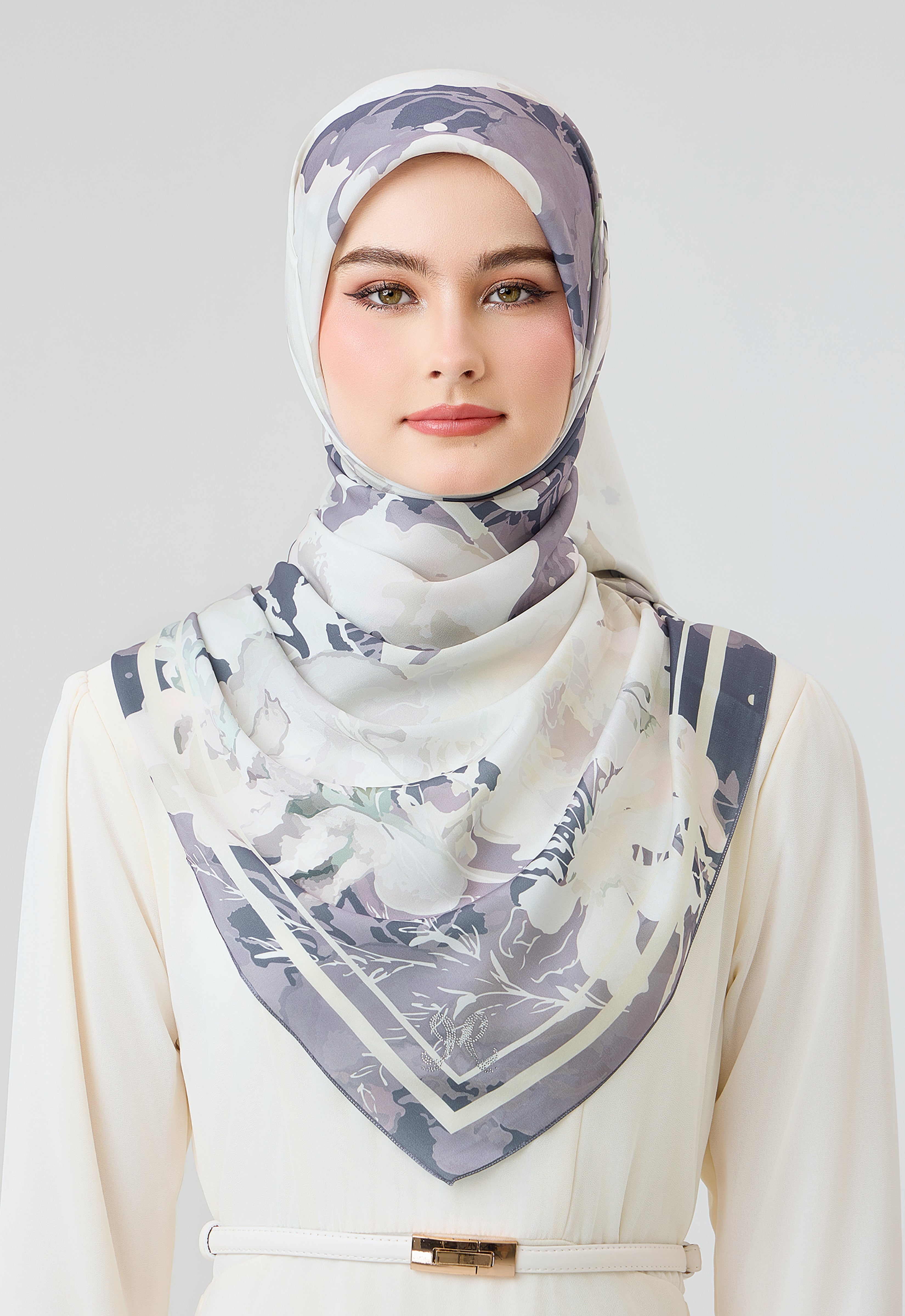 MINAZ Scarf | Petals - Dark Gray