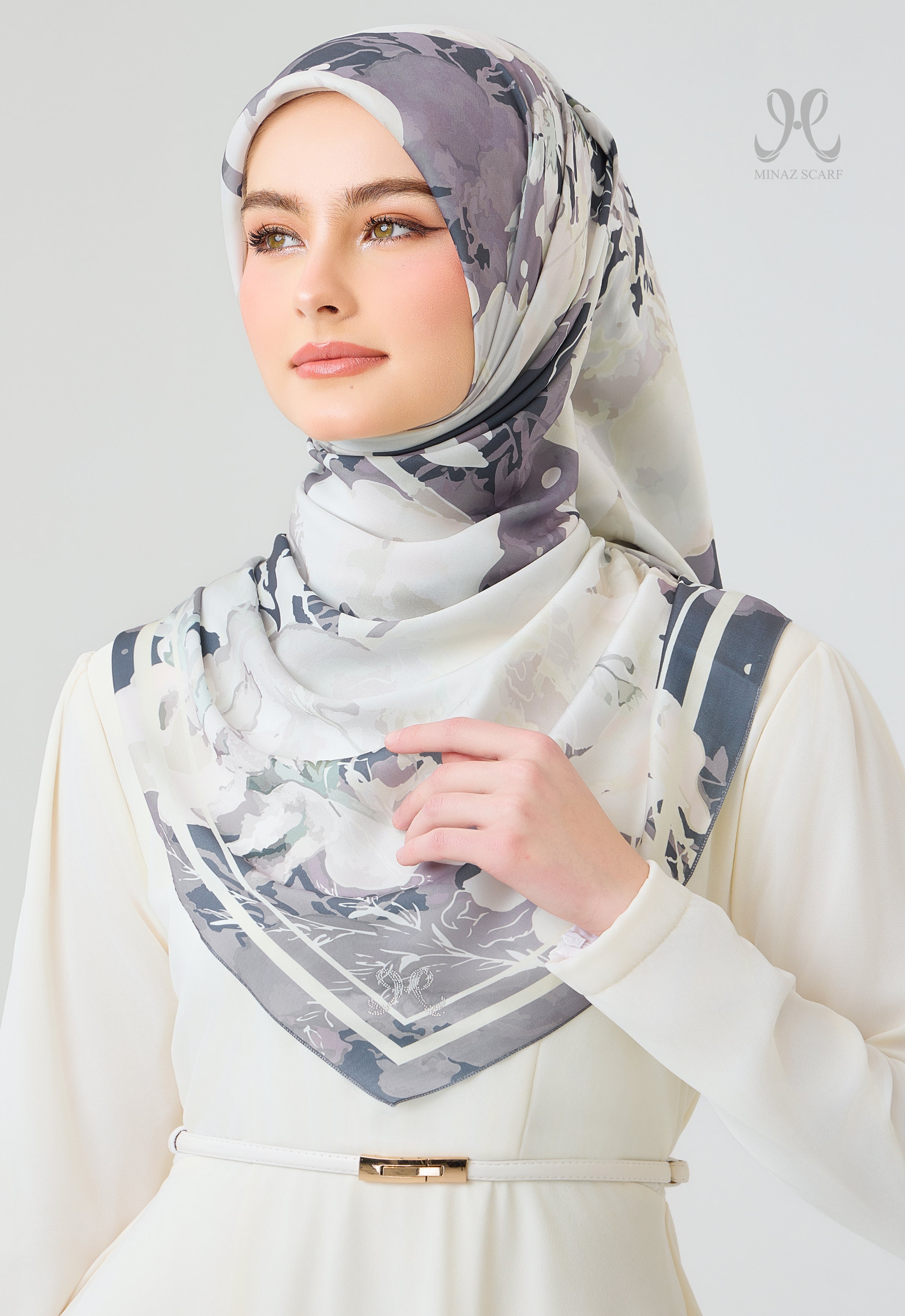 MINAZ Scarf | Petals - Dark Gray