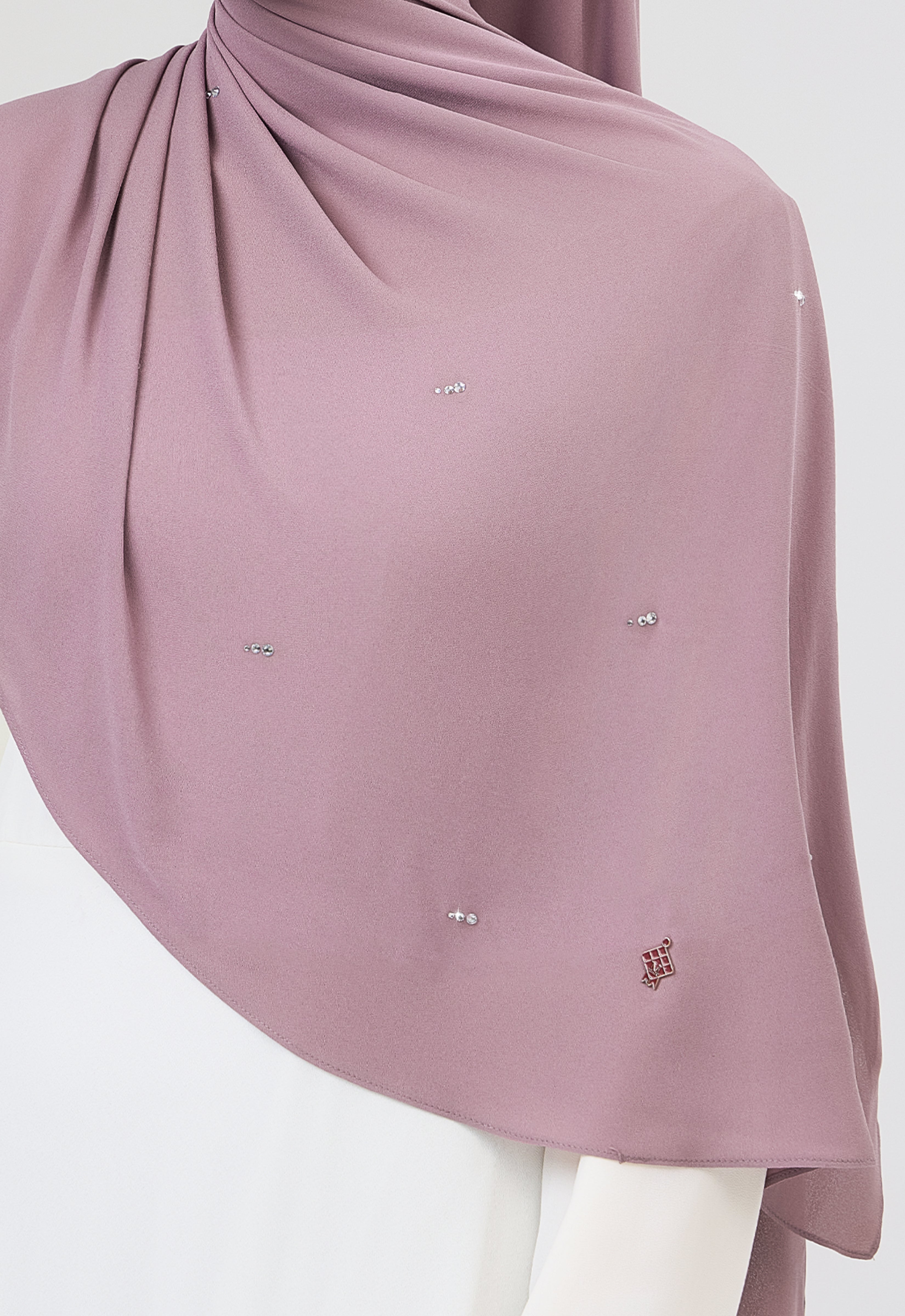 MINAZ HIJAB | SETULUS RAYA PLAIN STONE SHAWL - PLUM