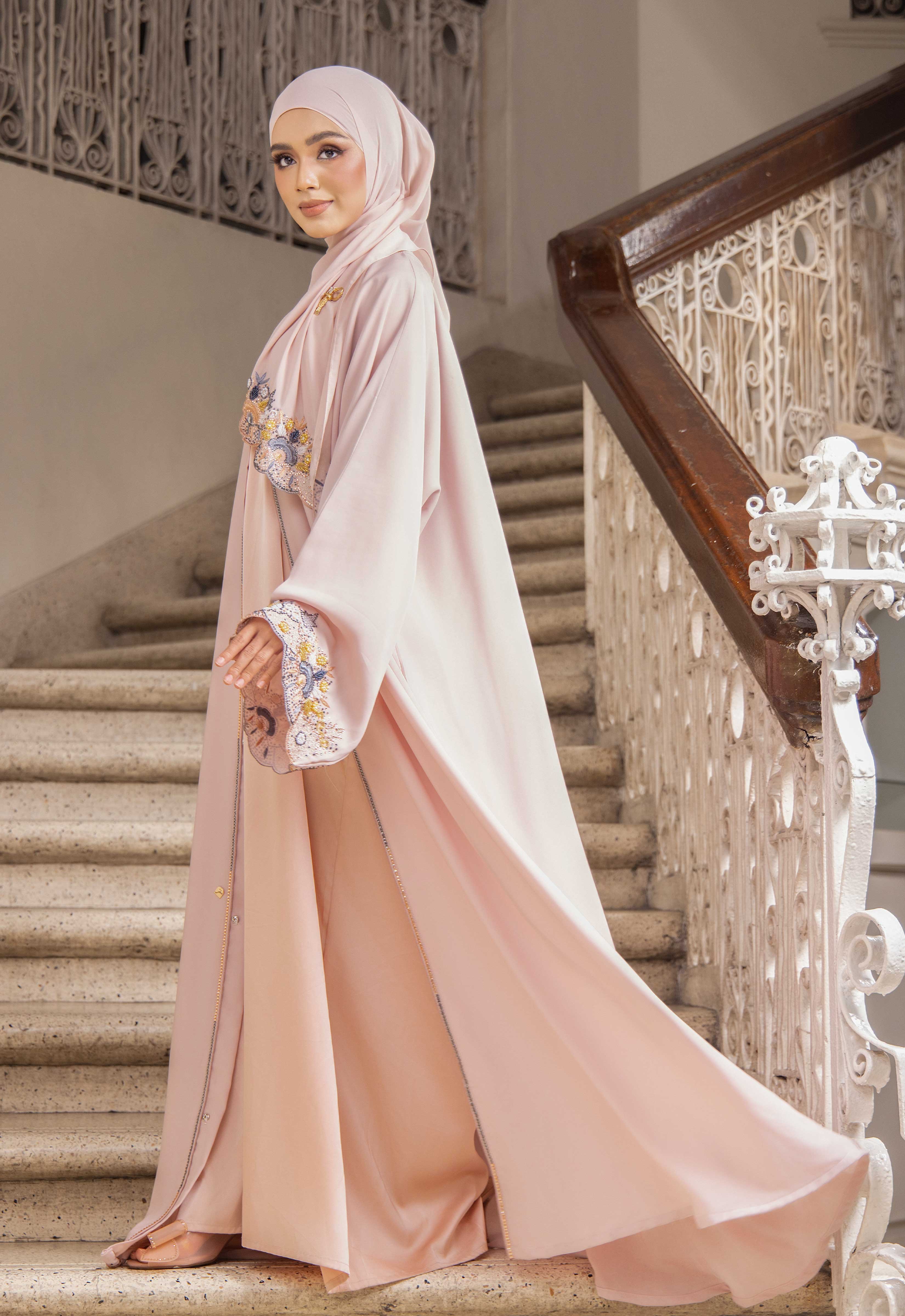 QASRINA PREMIUM ABAYA - PASTEL PINK