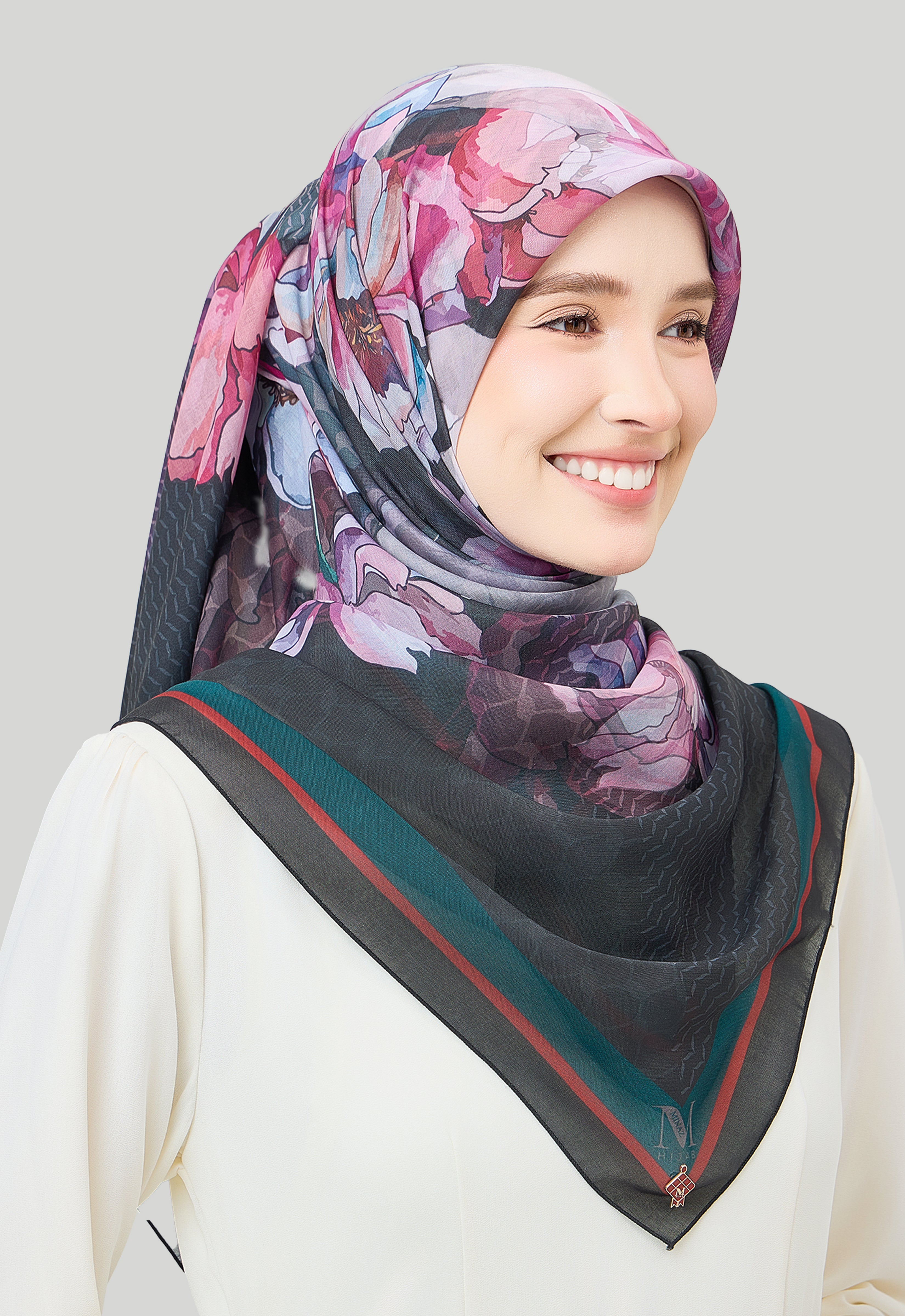 SERI - MIDNIGHT BLACK