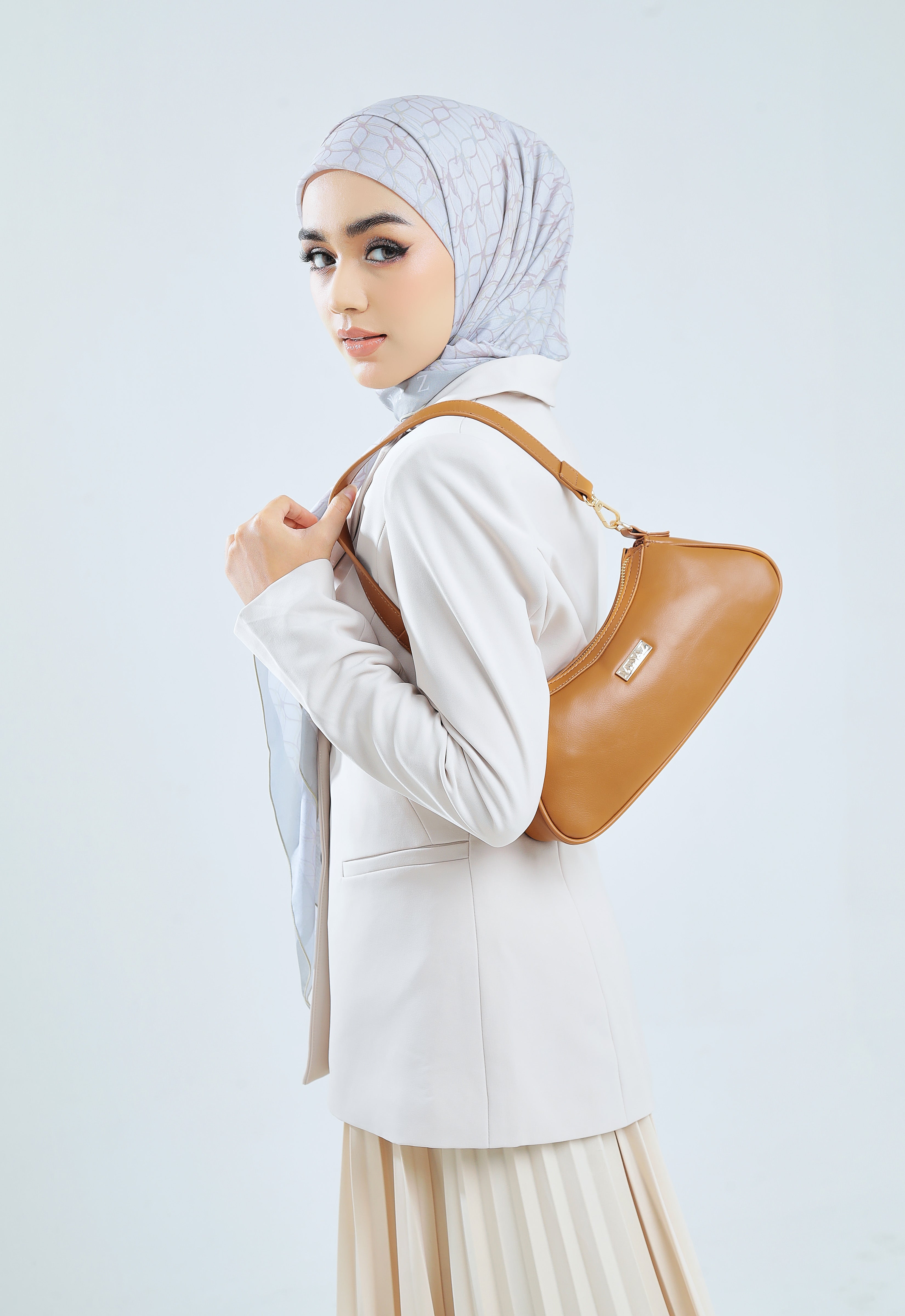 SARA SHOULDER BAG - BROWN SUGAR