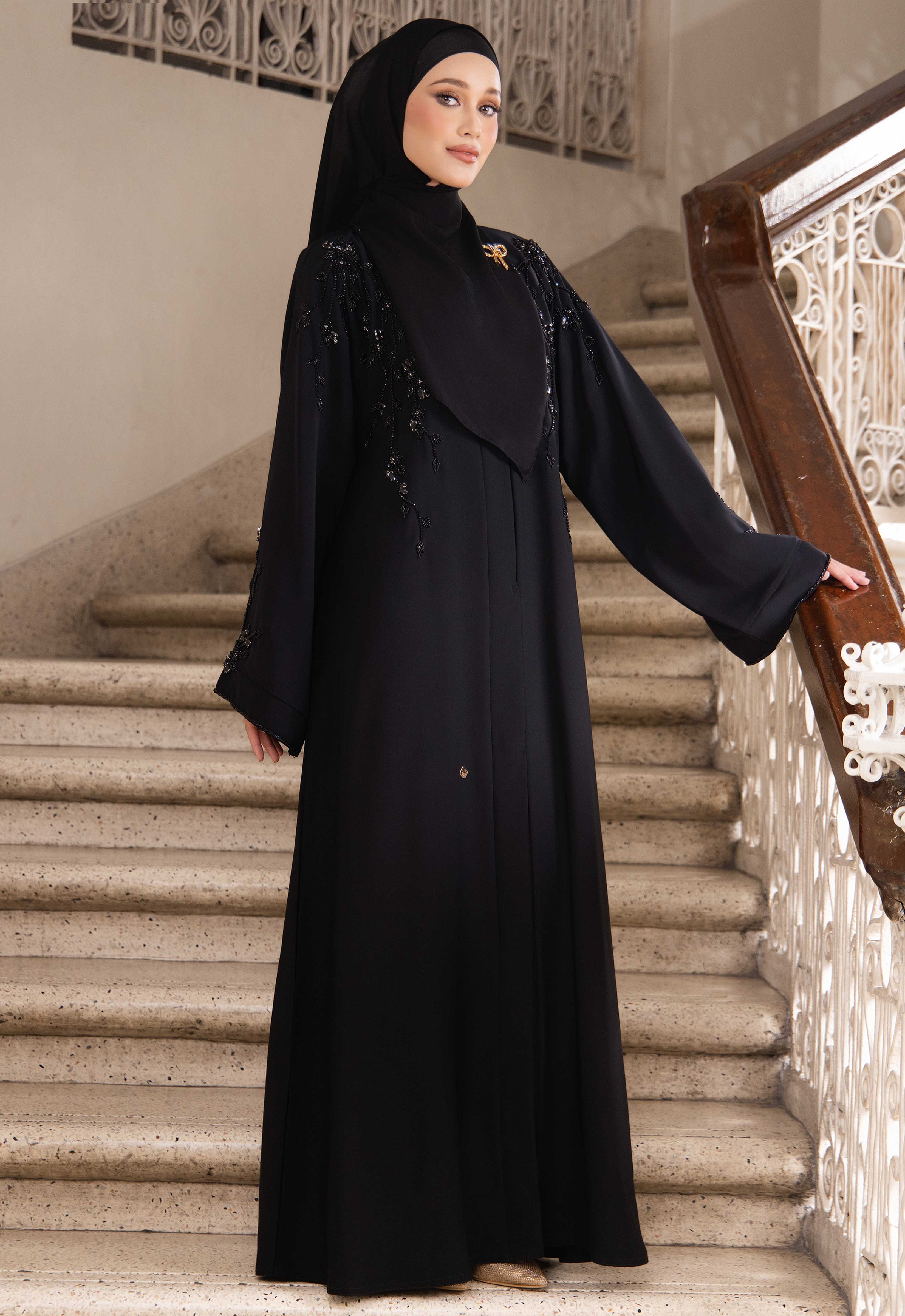 TASNEEM LUXE ABAYA - BLACK