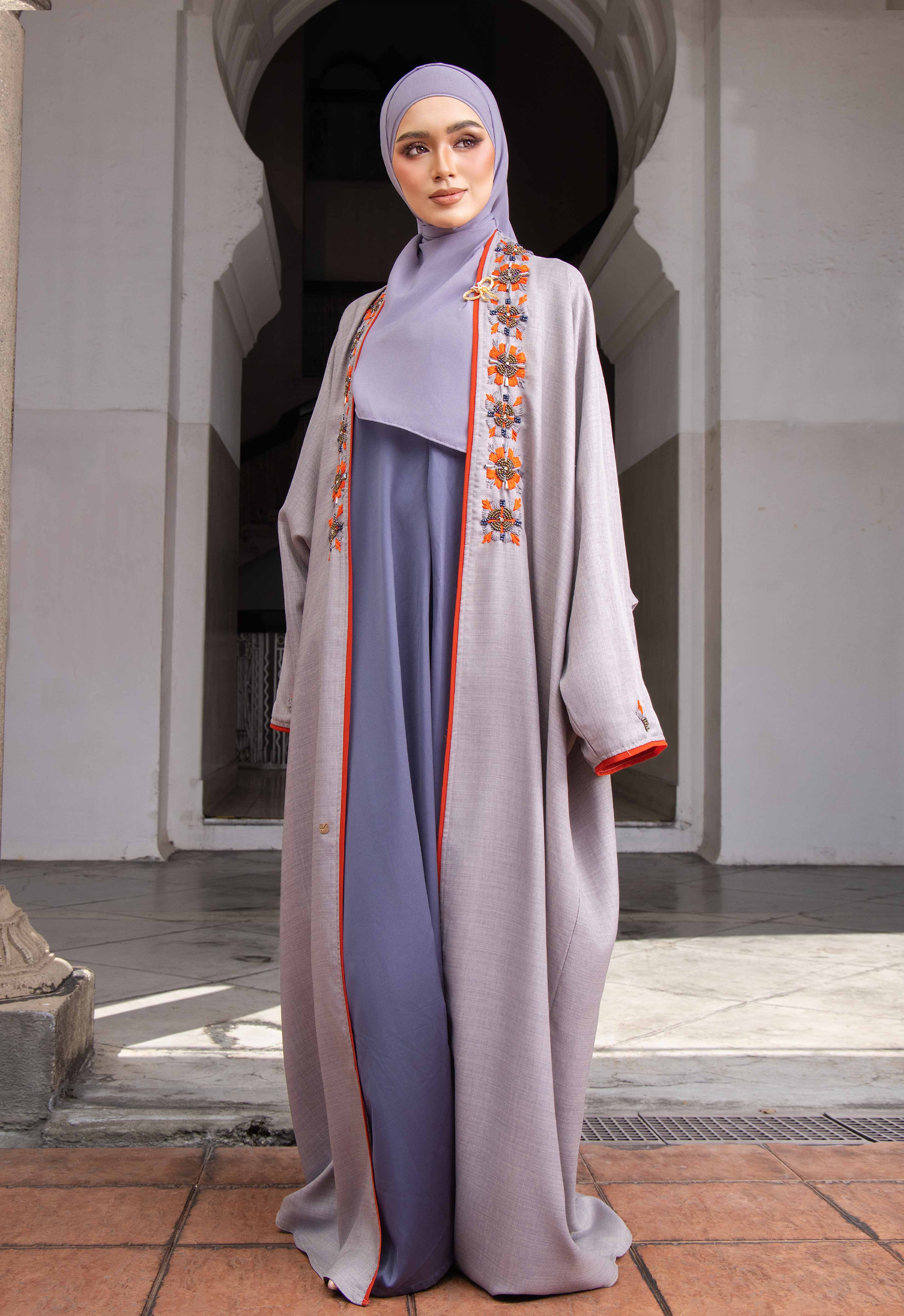 UMAIRA ABAYA - GREY