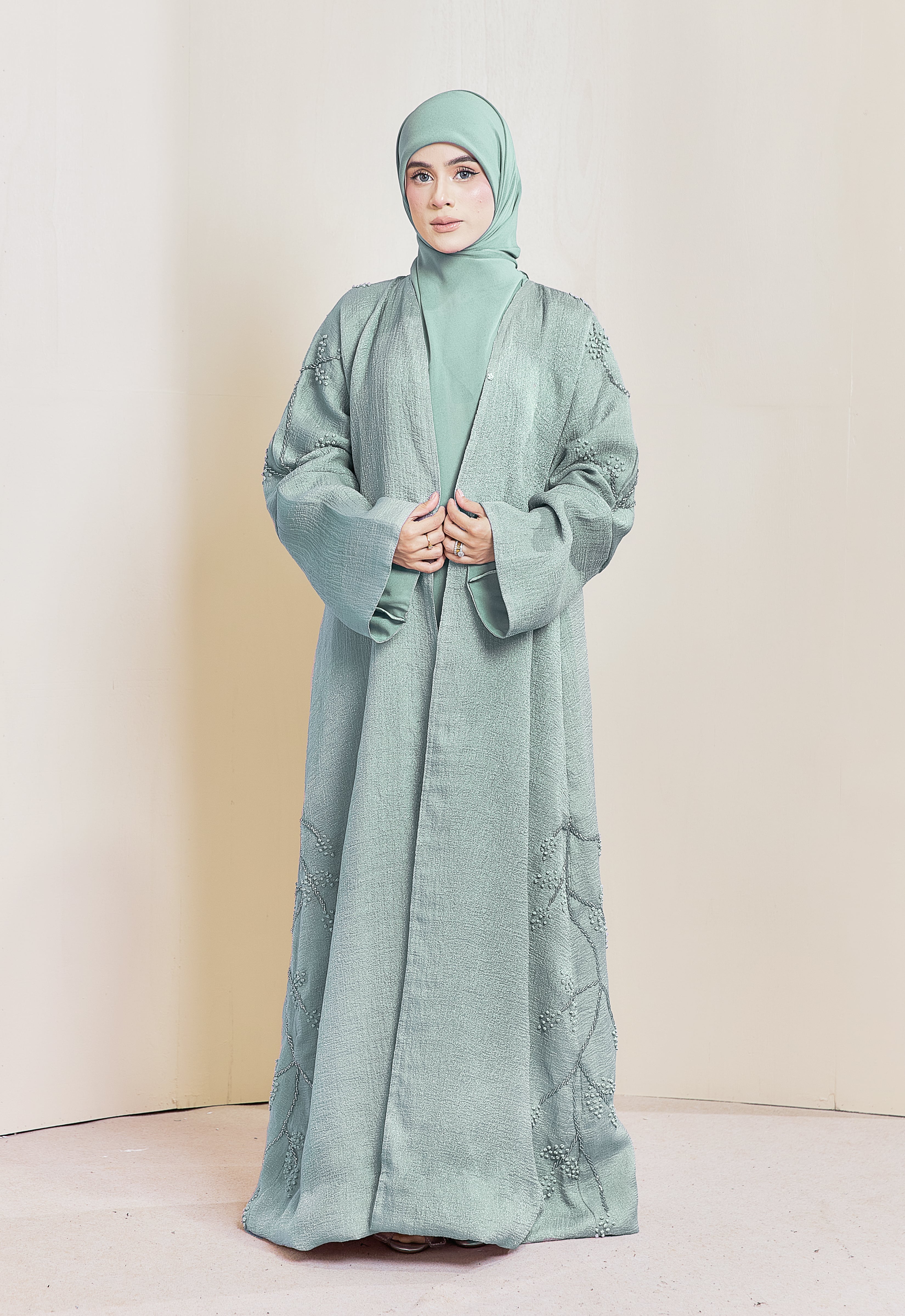 KHALEEDAH LUXE ABAYA - PASTEL GREEN