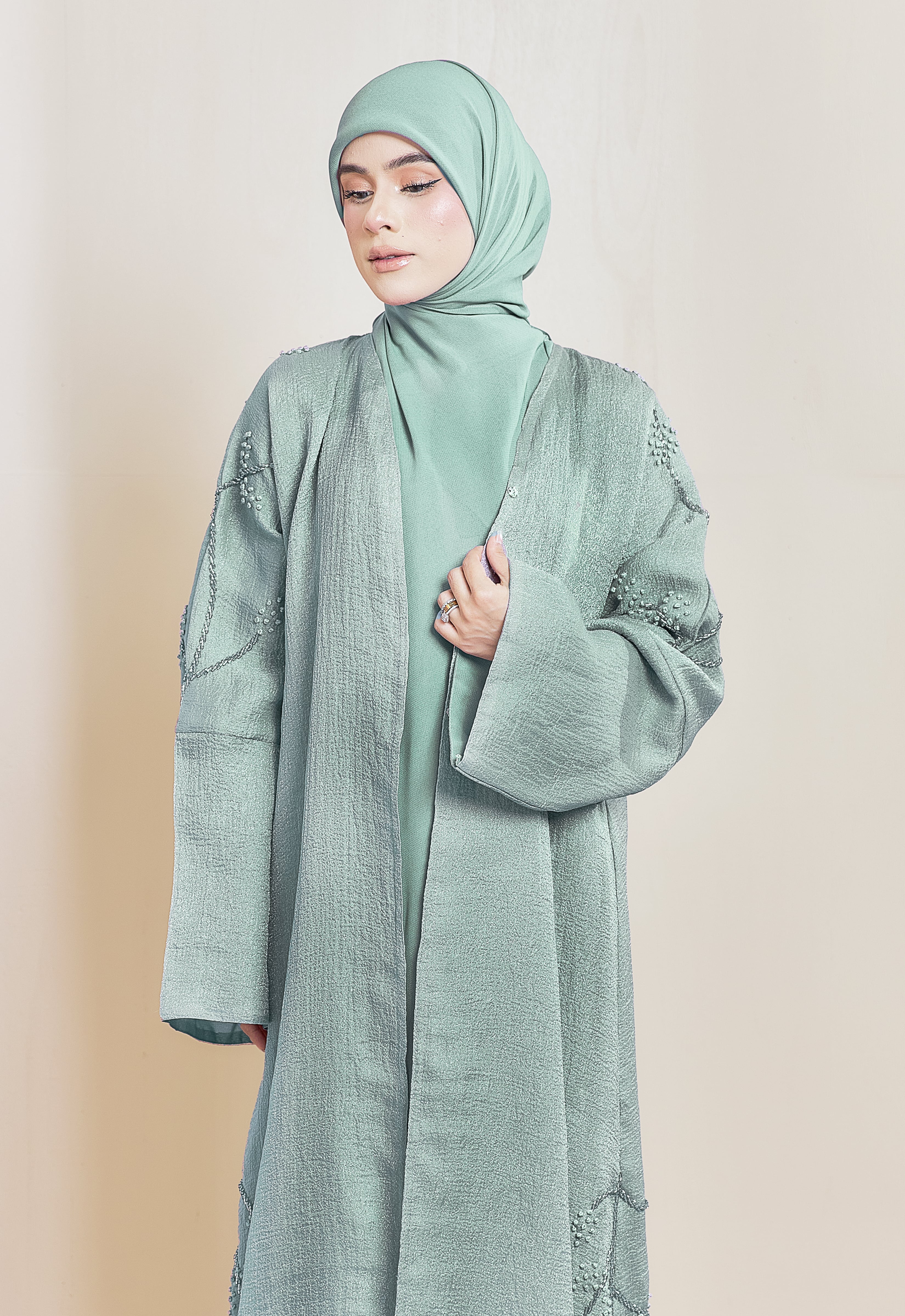 KHALEEDAH LUXE ABAYA - PASTEL GREEN