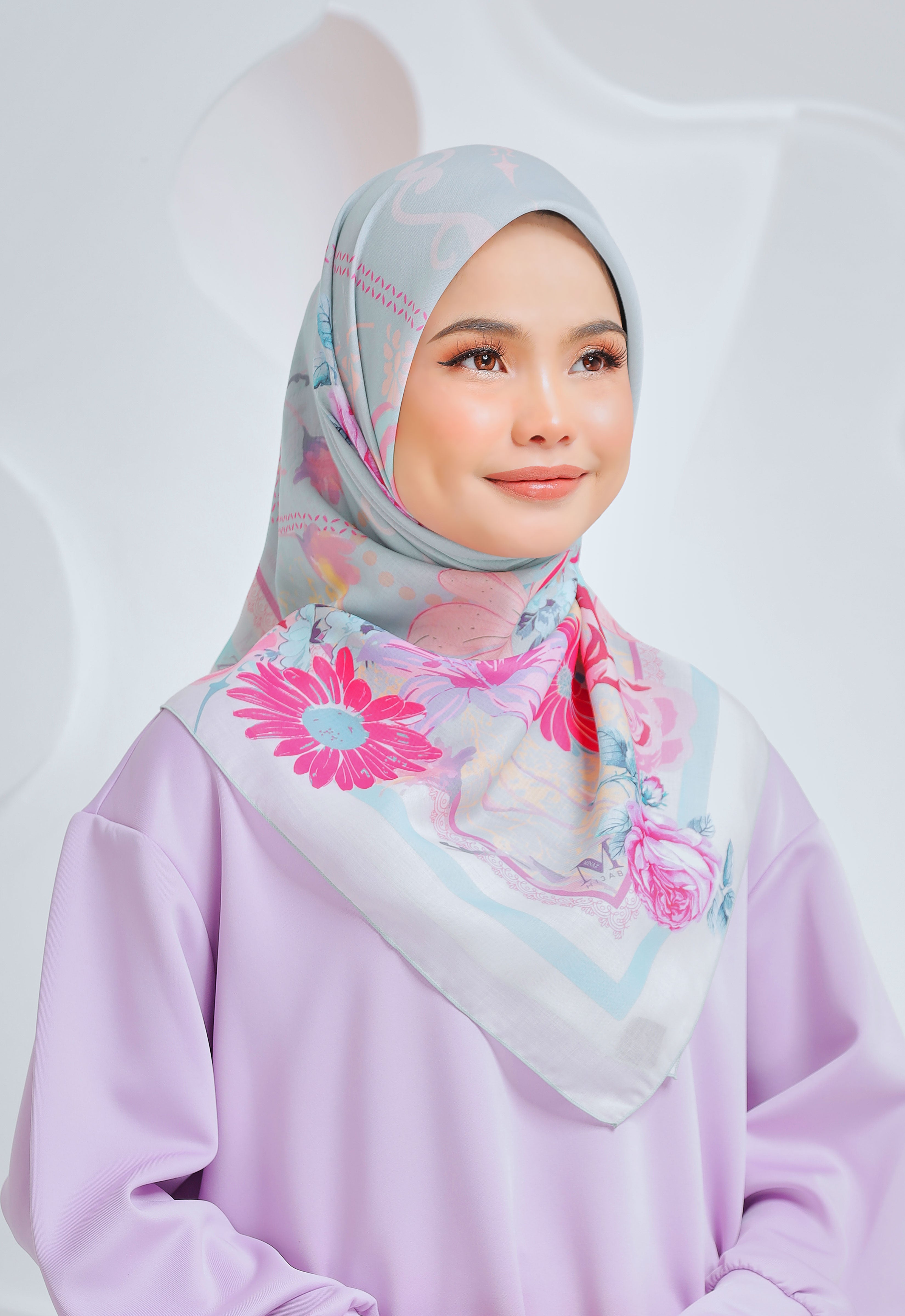 WONDERLAND BAWAL - TIFFANY