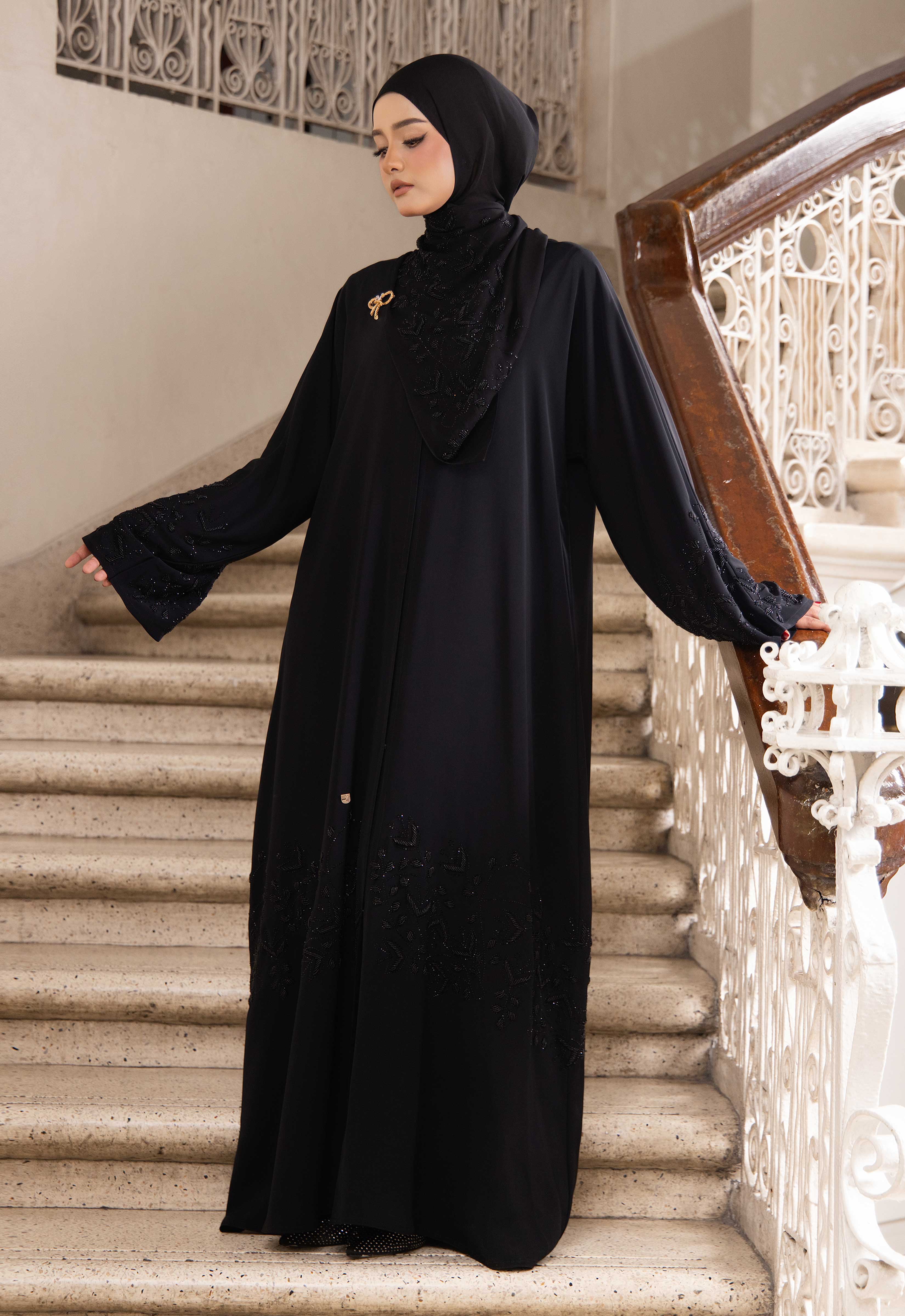 YASMEEN LUXE ABAYA - BLACK