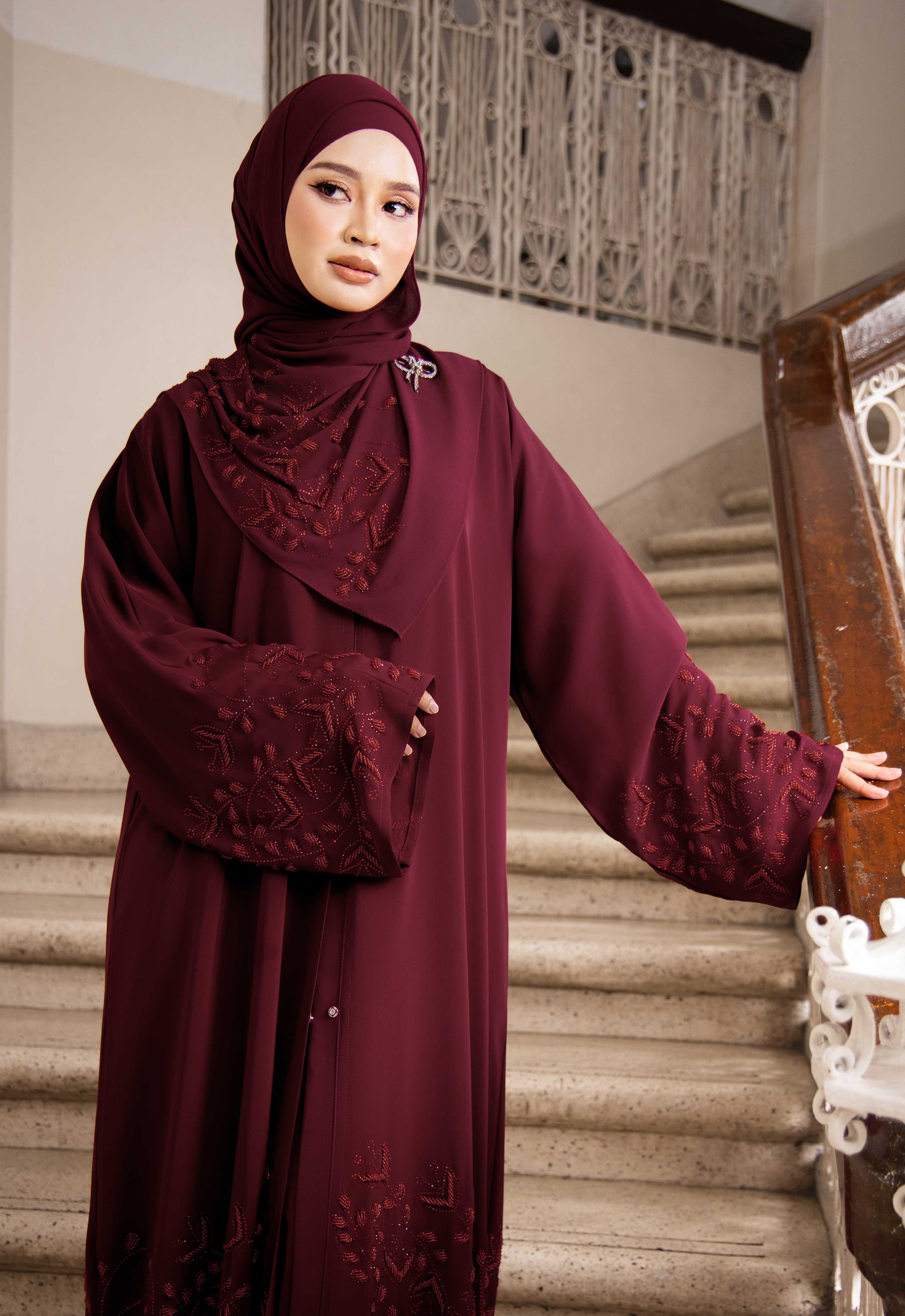 YASMEEN LUXE ABAYA - MAROON