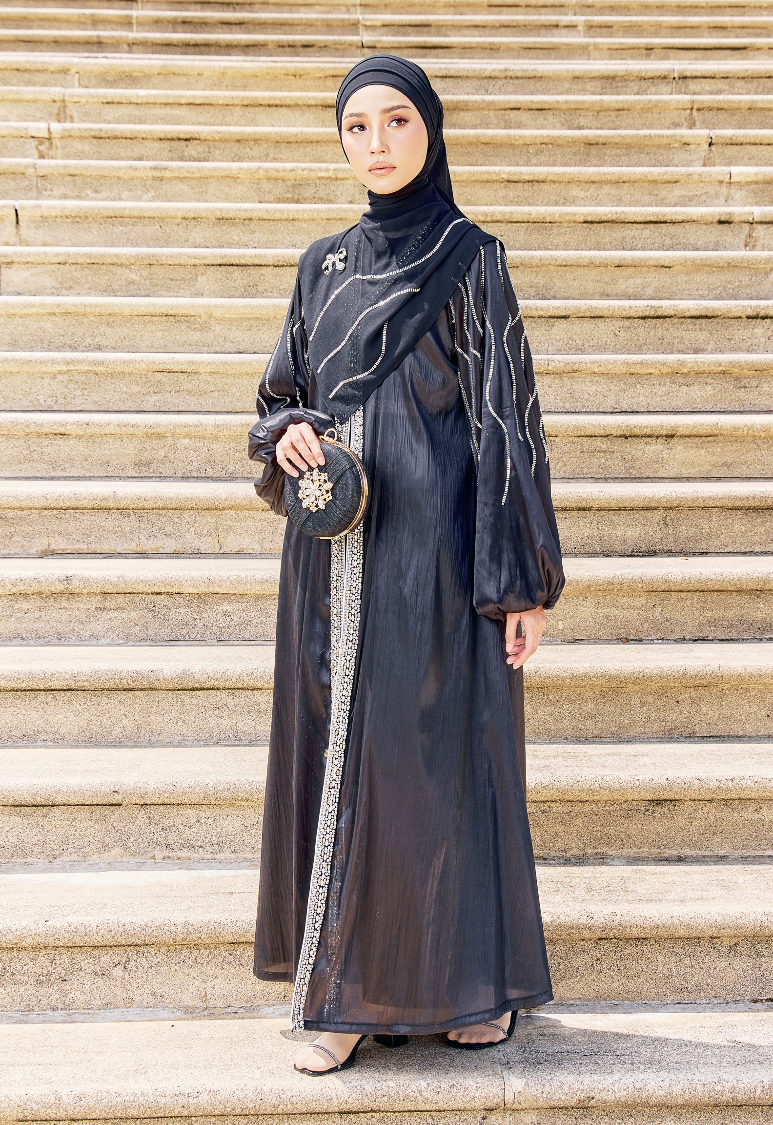 ZAHRAA LUXE ABAYA - BLACK