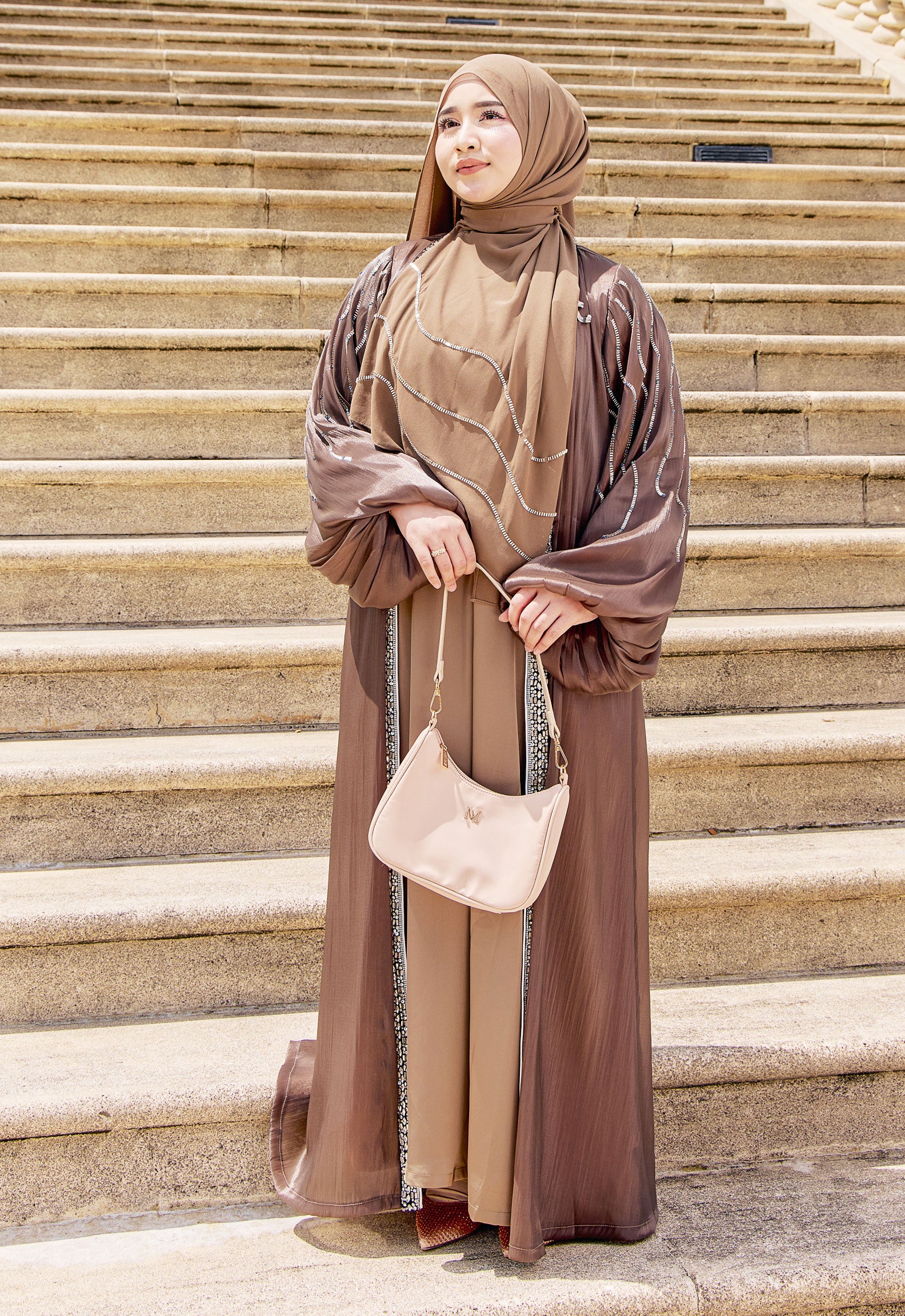 ZAHRAA LUXE ABAYA - BROWN GREENISH